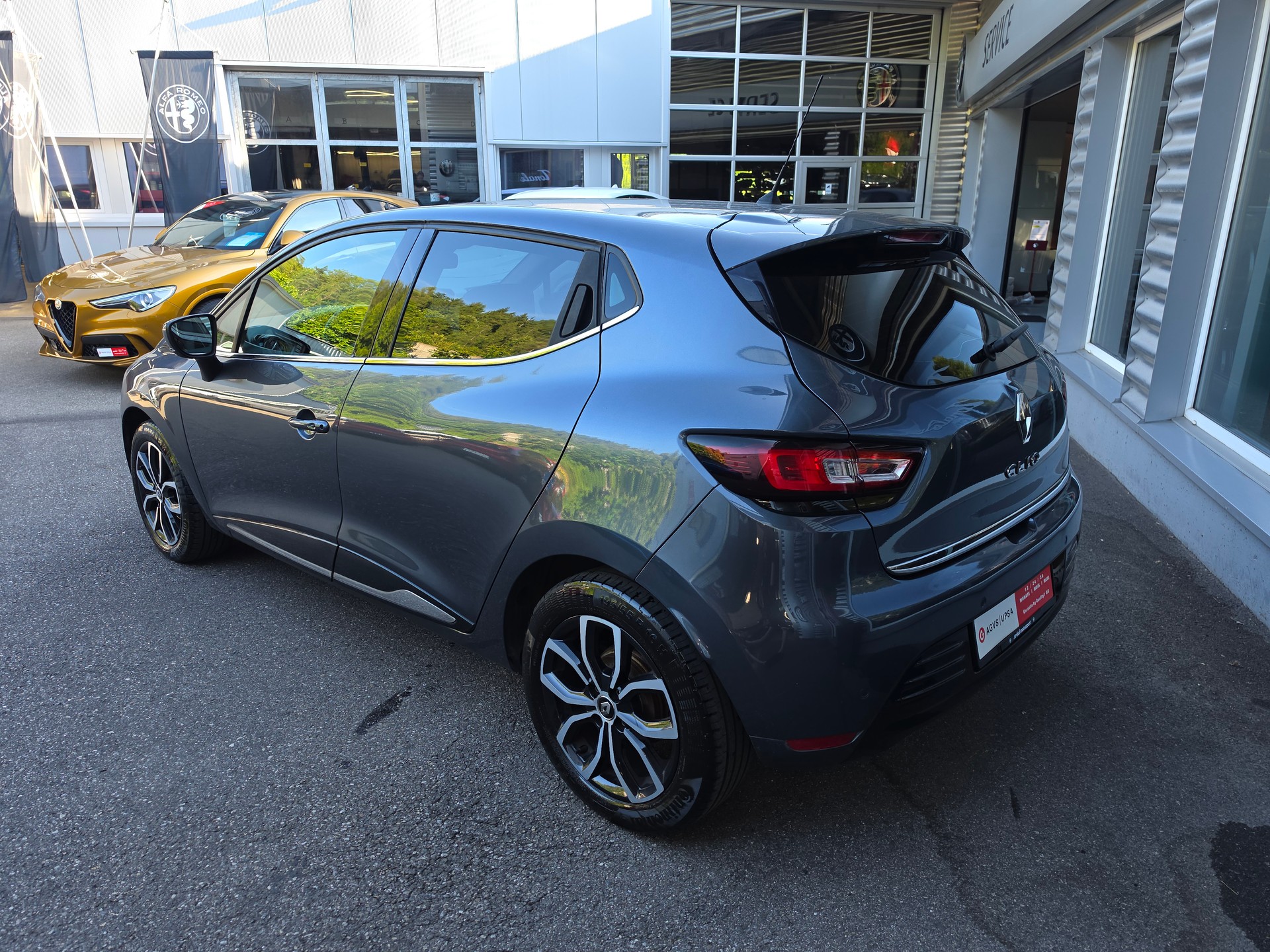 RENAULT Clio 0.9 Intens-image-2