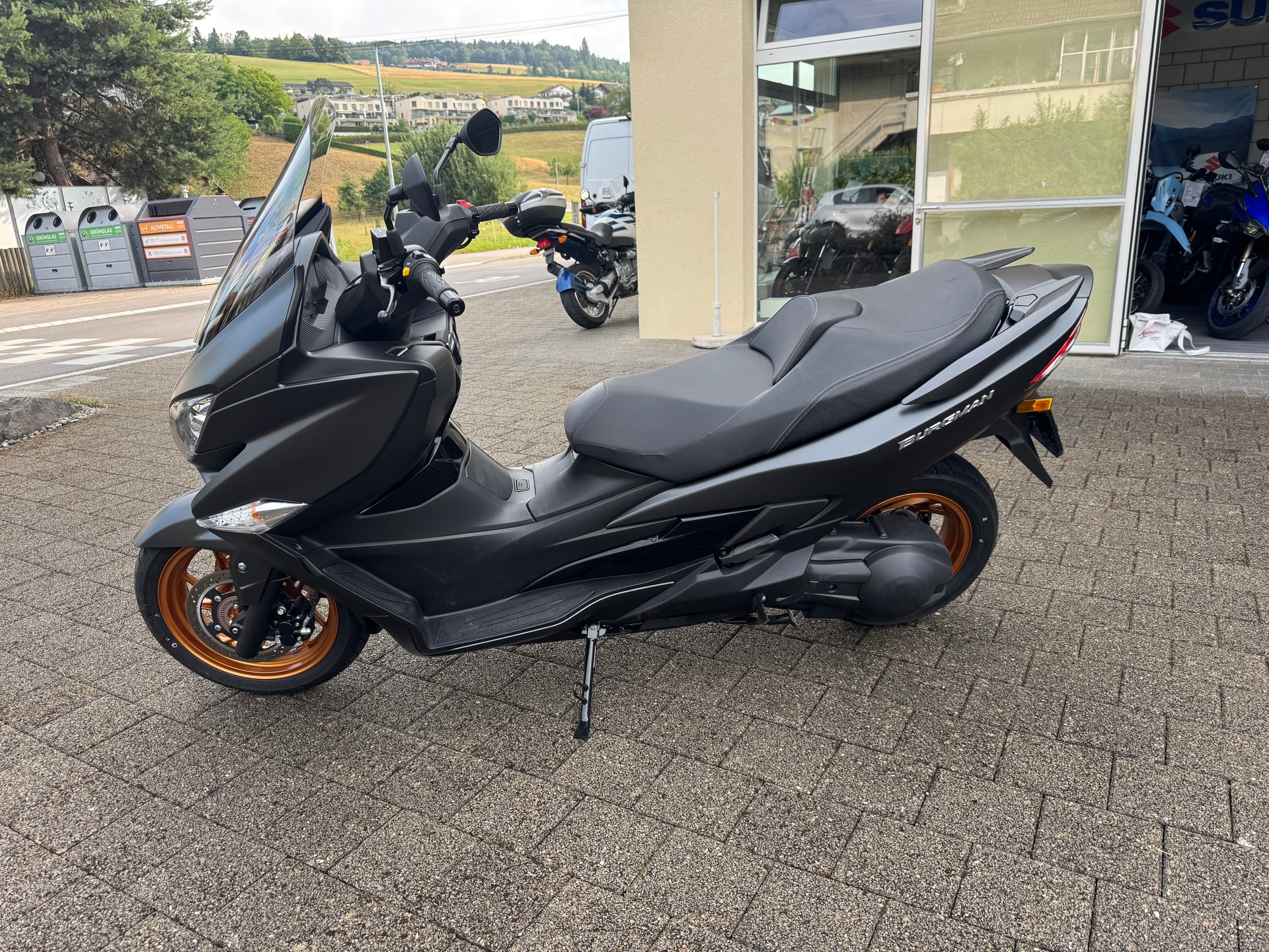 SUZUKI AN 400