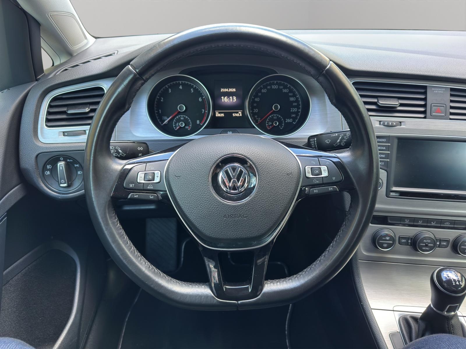 VW Golf VII 1.0 TSI BlueM Comfortline-image-6