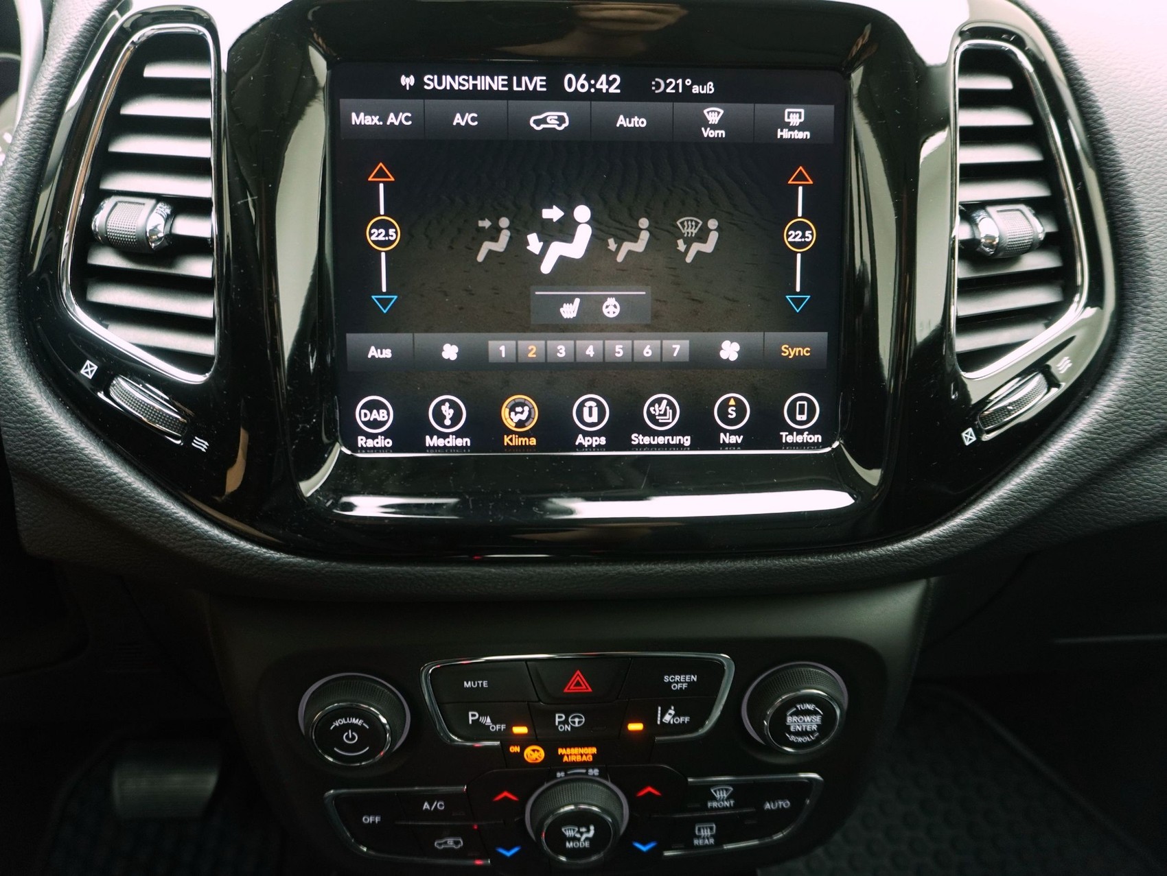 JEEP Compass 2.0 CRD Limited AWD-image-19