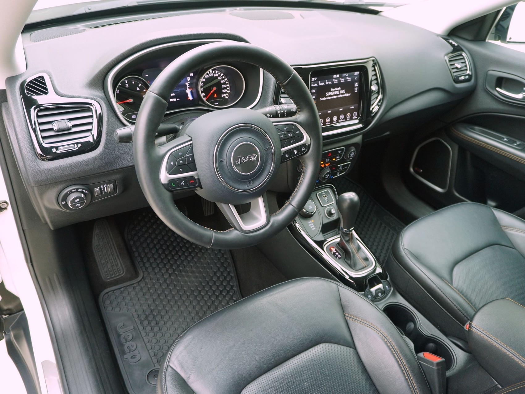 JEEP Compass 2.0 CRD Limited AWD-image-9