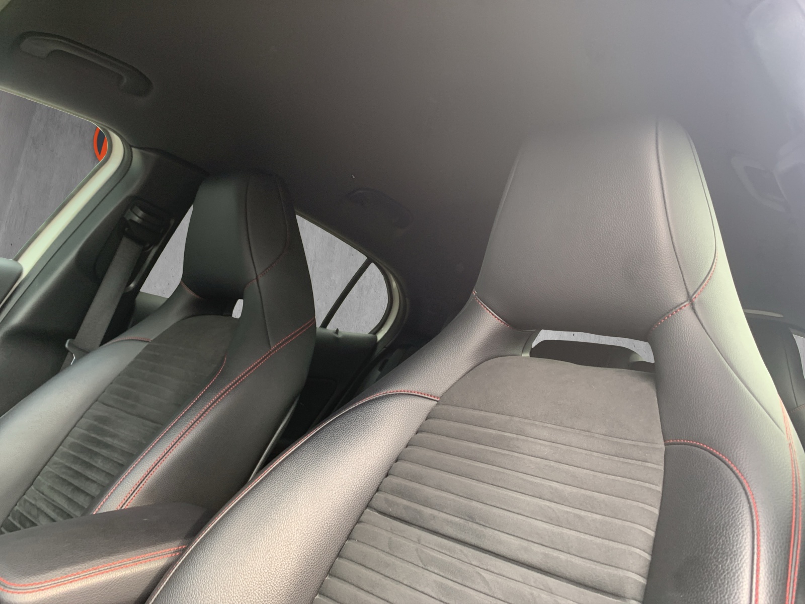 MERCEDES-BENZ GLA 200 CDI Swiss Star Edition AMG Line 4Matic 7G-DCT-image-13