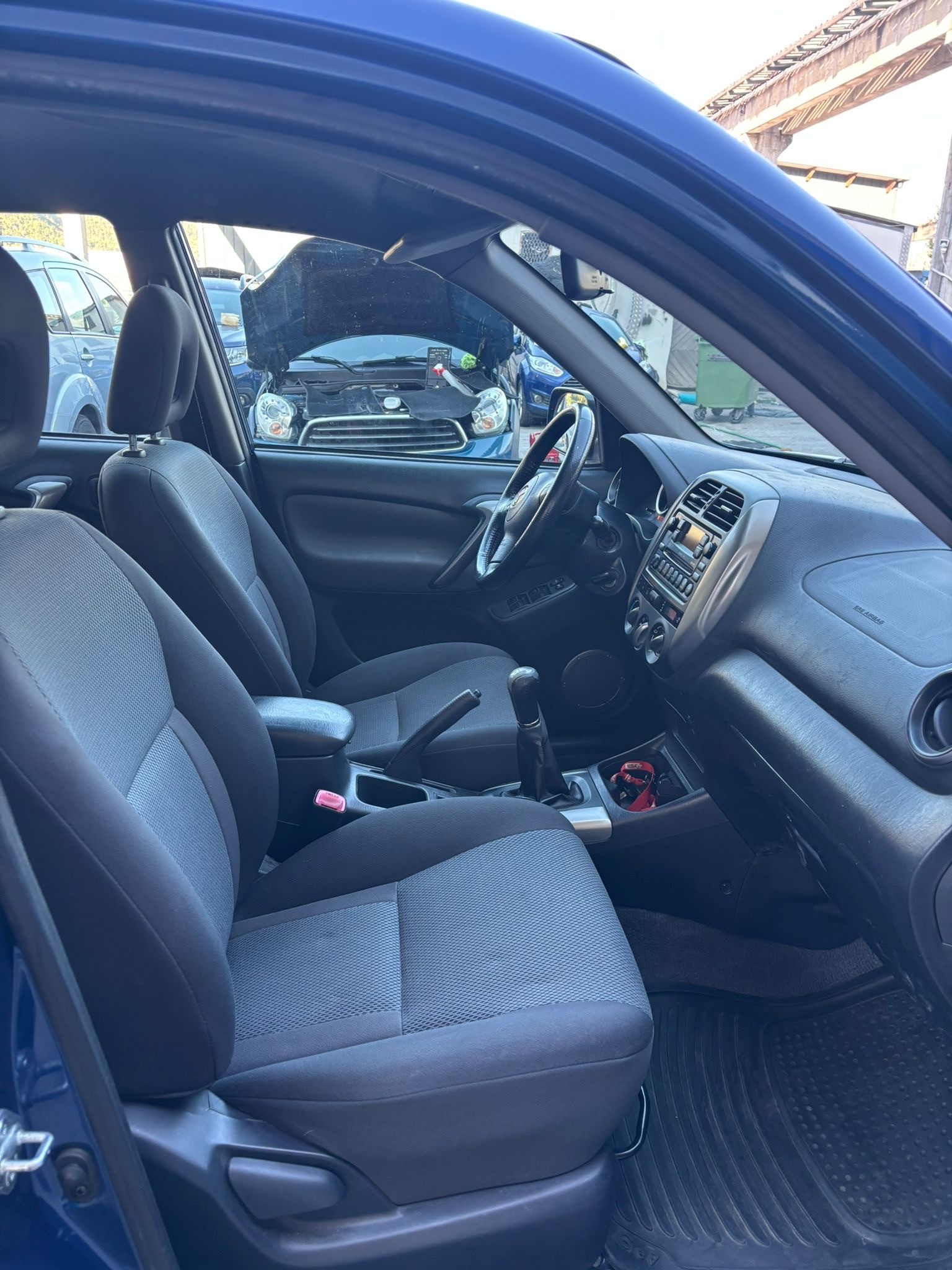 TOYOTA RAV-4 2.0 16V Linea Terra-image-4