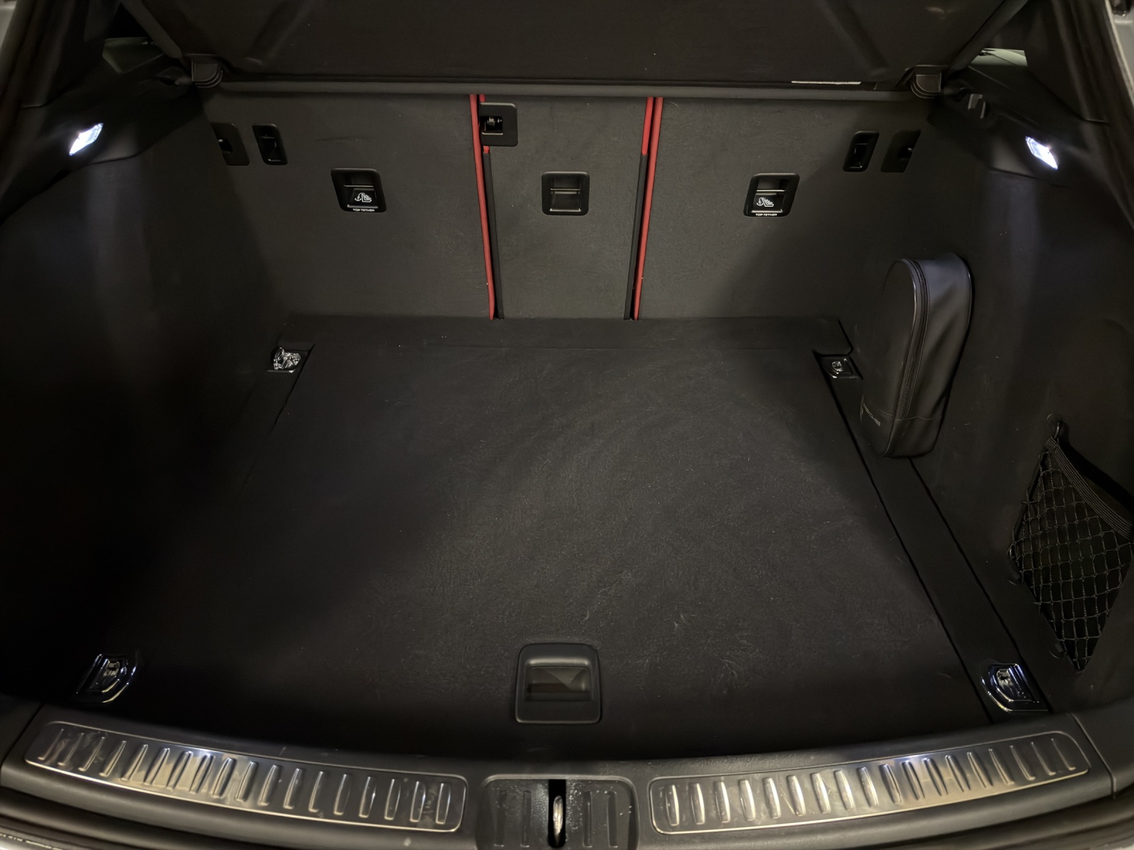 PORSCHE Macan Turbo PDK-image-16