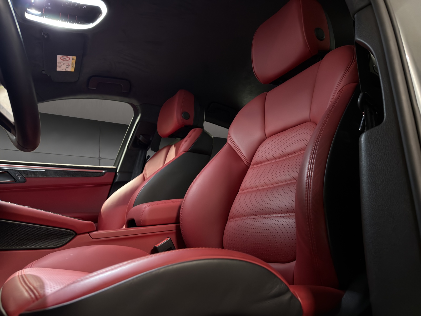 PORSCHE Macan Turbo PDK-image-22