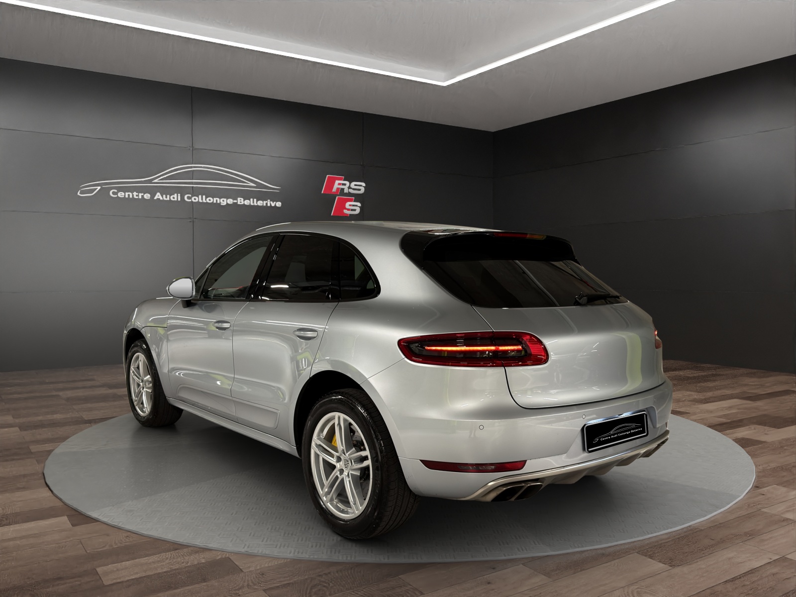 PORSCHE Macan Turbo PDK-image-3