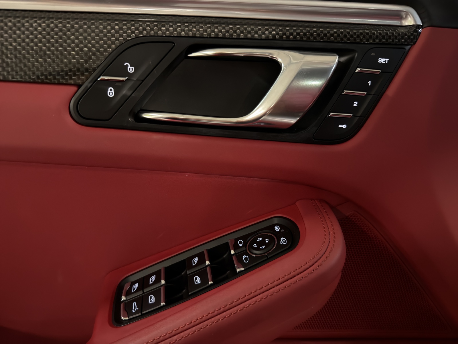 PORSCHE Macan Turbo PDK-image-25