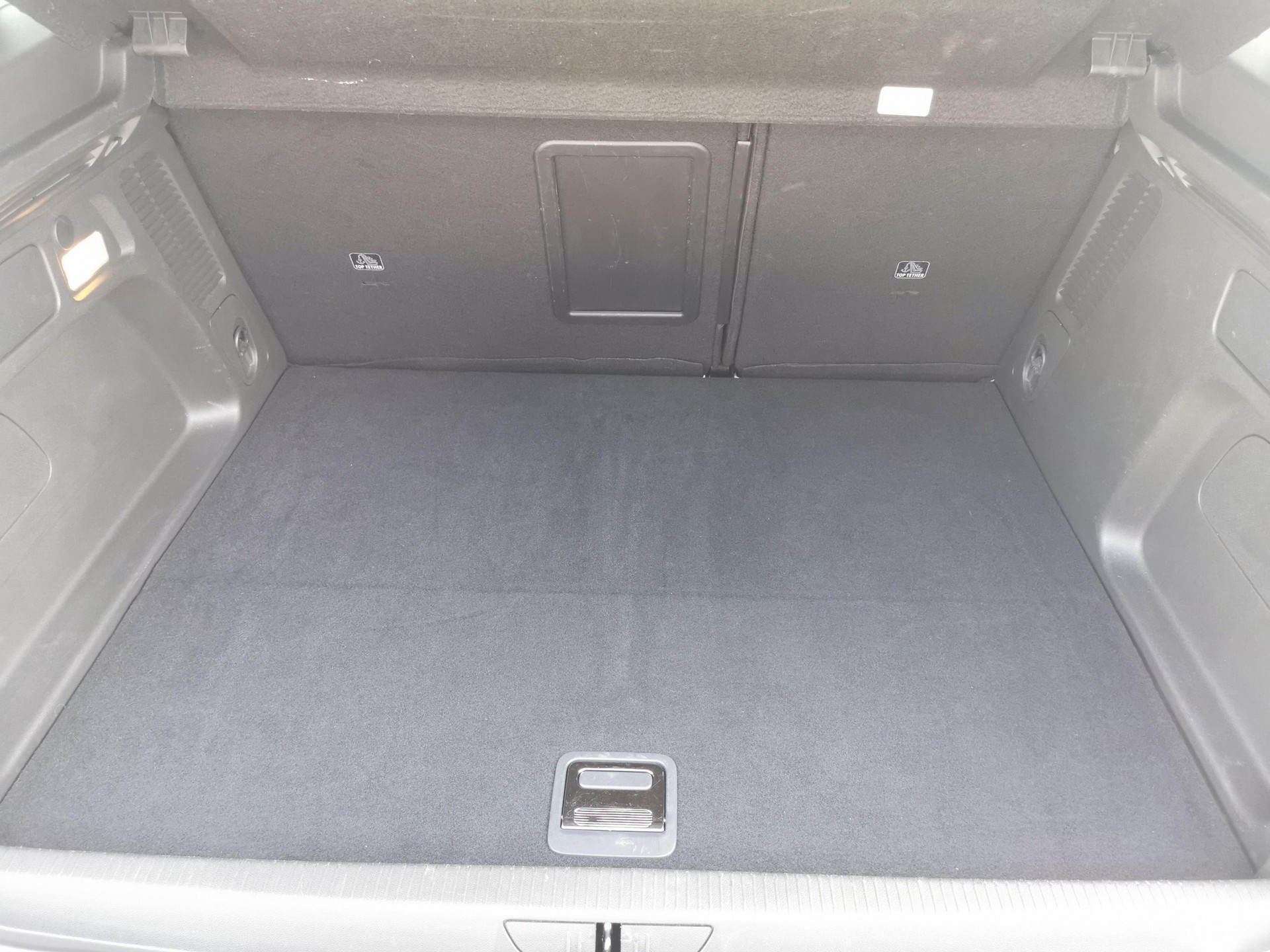 OPEL Grandland 1.6 T PHEV Elegance-image-8