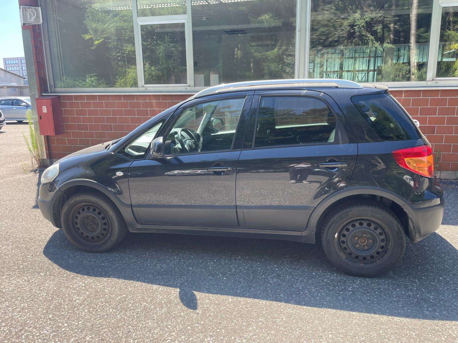 FIAT Sedici 1.9 JTD 4WD Emotion-image-10