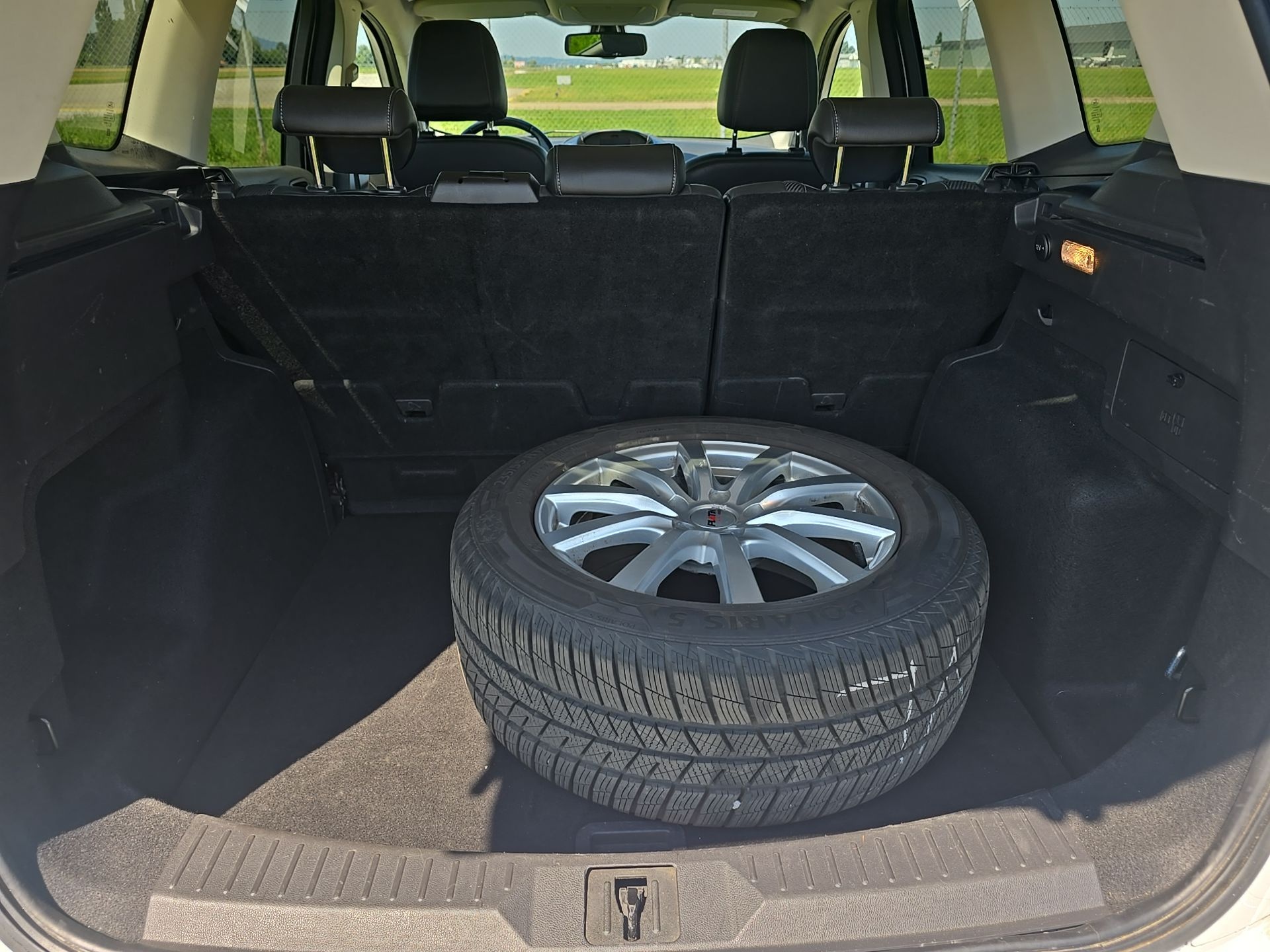 FORD Kuga 2.0 TDCi Titanium 4WD PowerShift-image-17