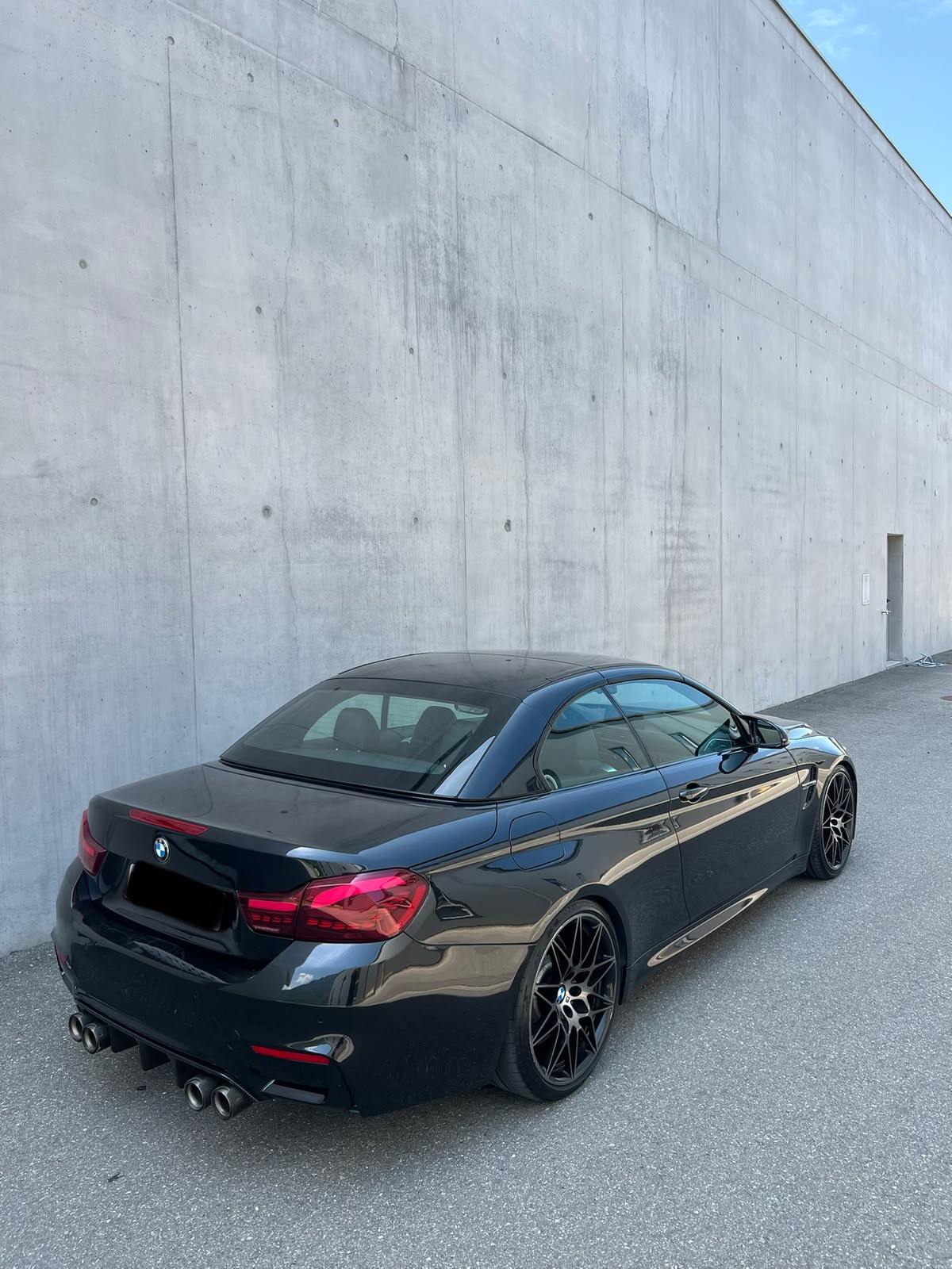 BMW M4 Cabriolet Drivelogic M Competition-image-3
