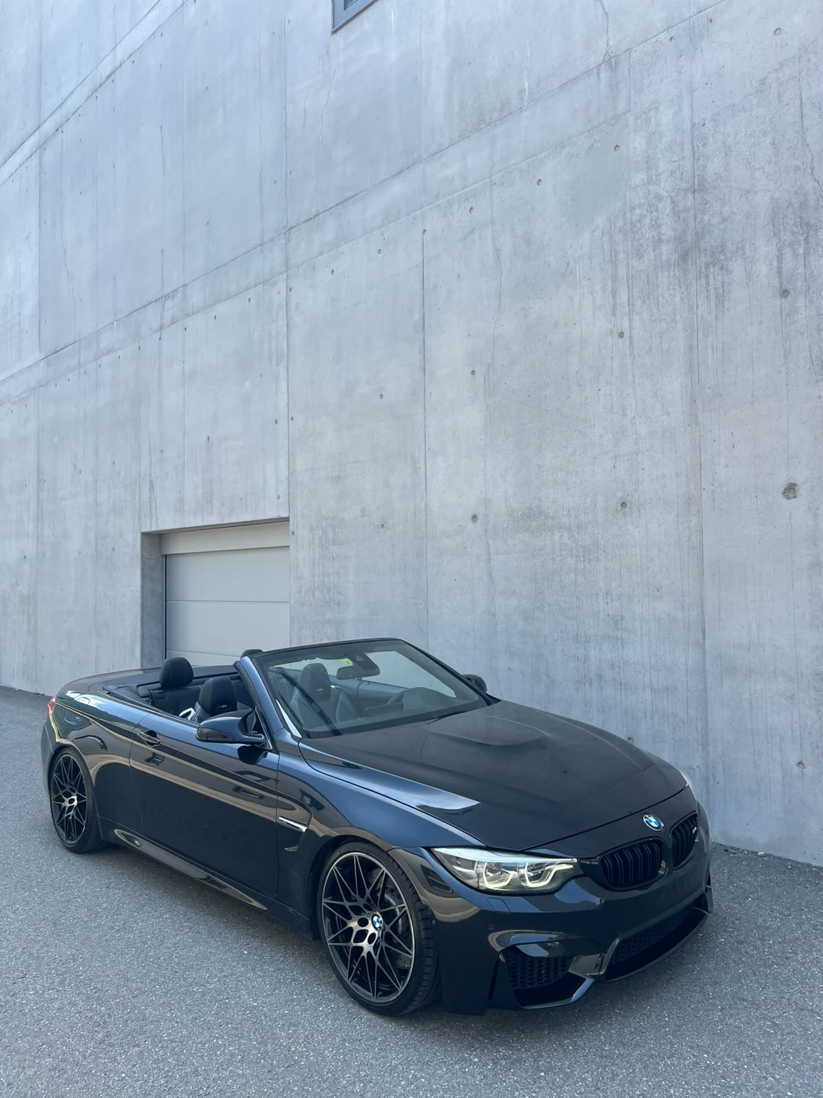 BMW M4 Cabriolet Drivelogic M Competition-image-0