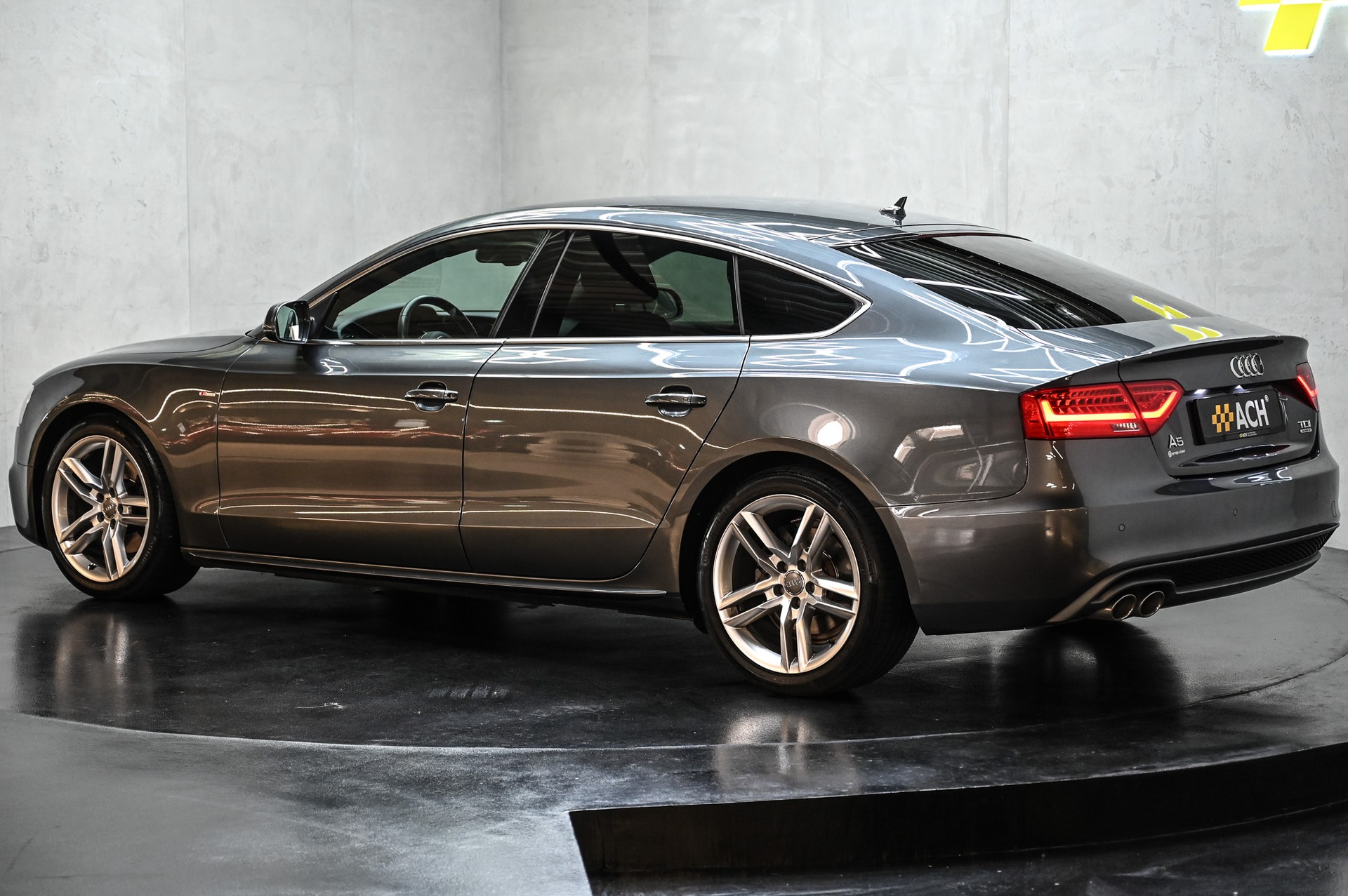 AUDI A5 Sportback 2.0 TDI 190 quattro S-Tronic-image-5