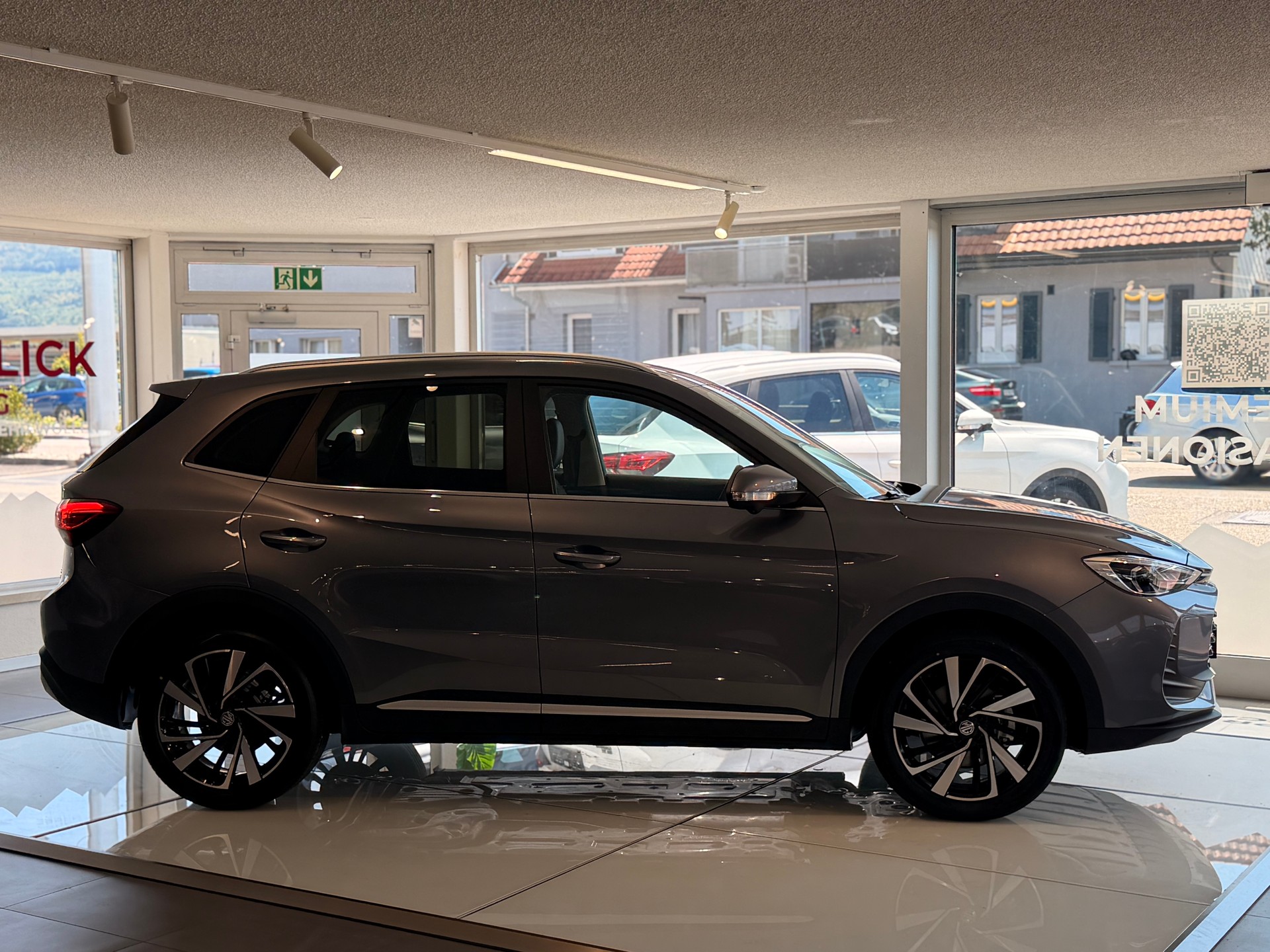 MG ZS 1.5 HEV Luxury-image-6