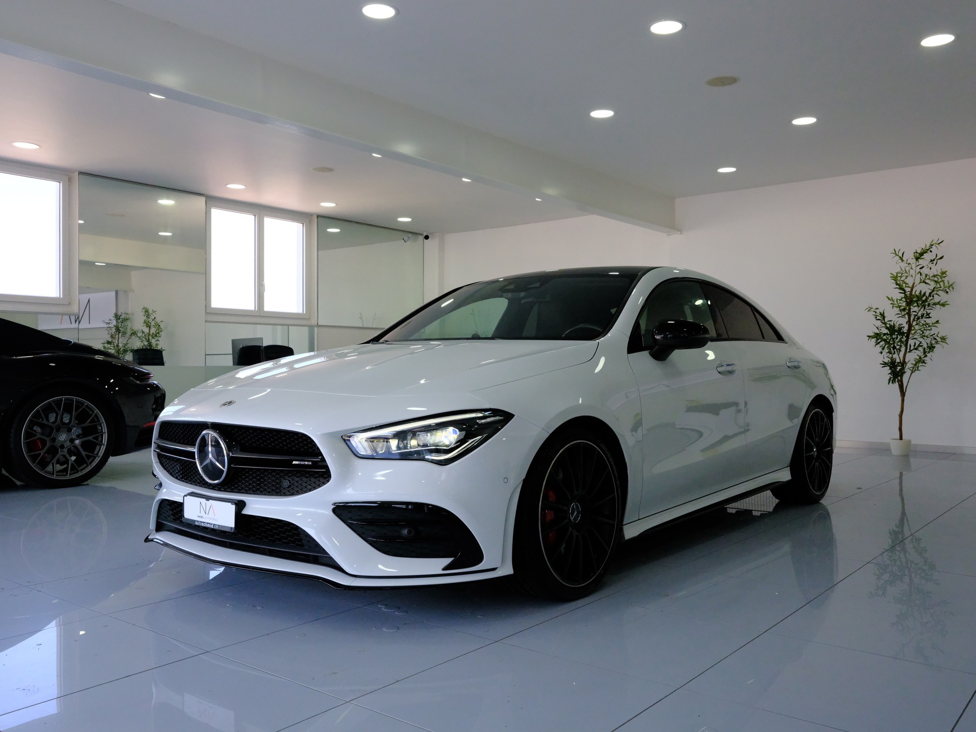MERCEDES-BENZ CLA 35 AMG 4Matic 7G-DCT-image-3
