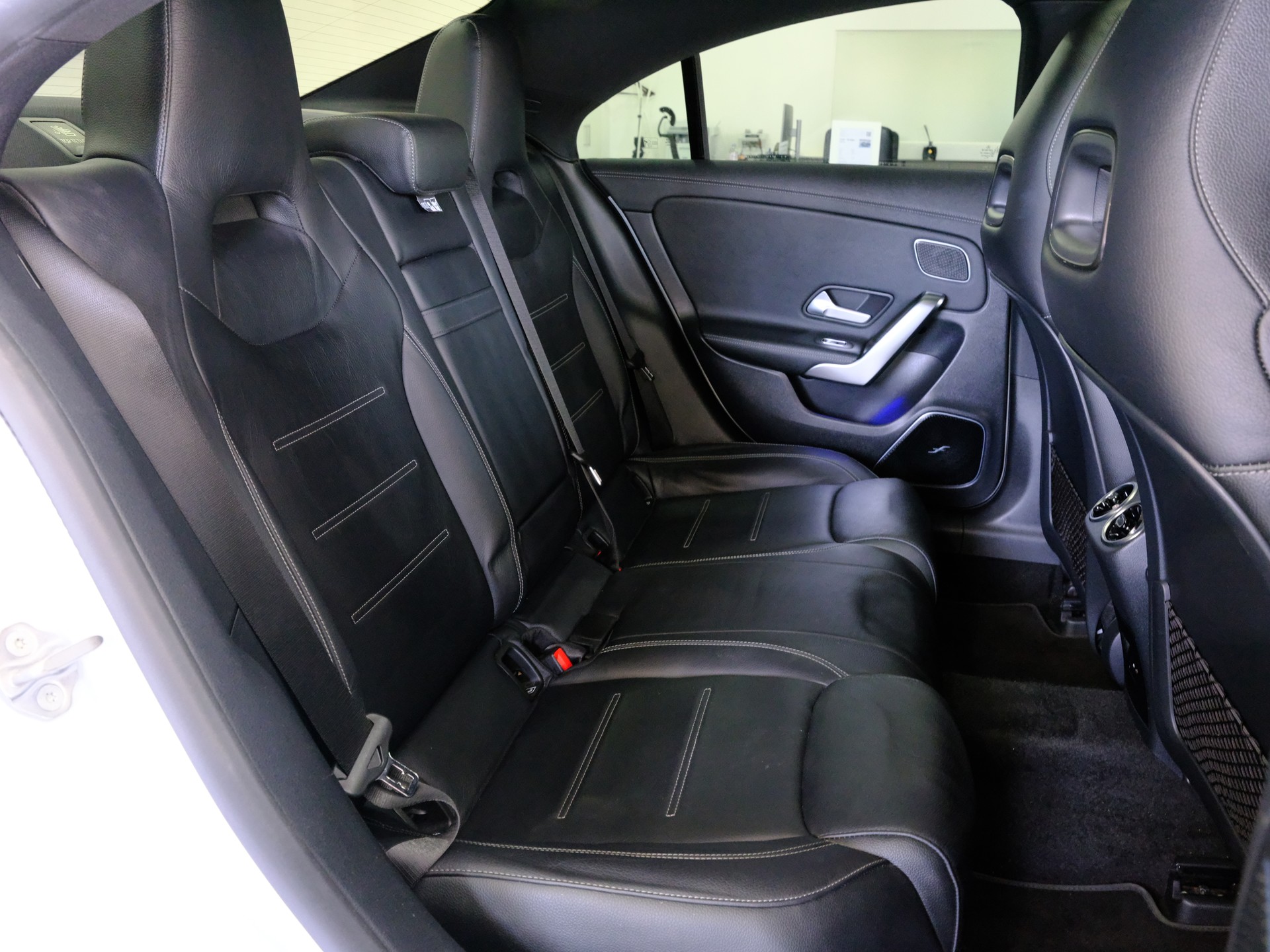 MERCEDES-BENZ CLA 35 AMG 4Matic 7G-DCT-image-15