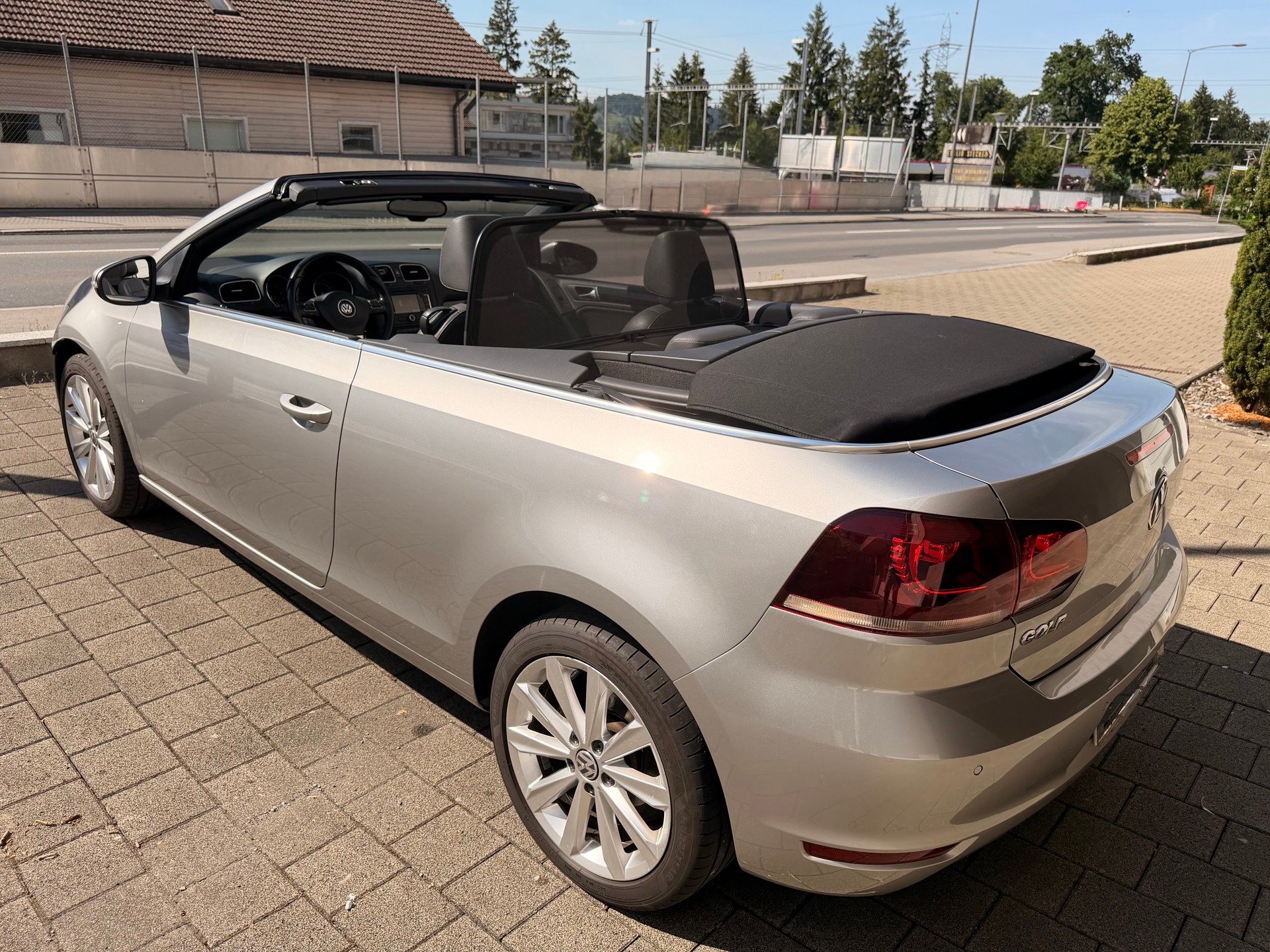 VW Cabrio 1.4 TSI DSG-image-2
