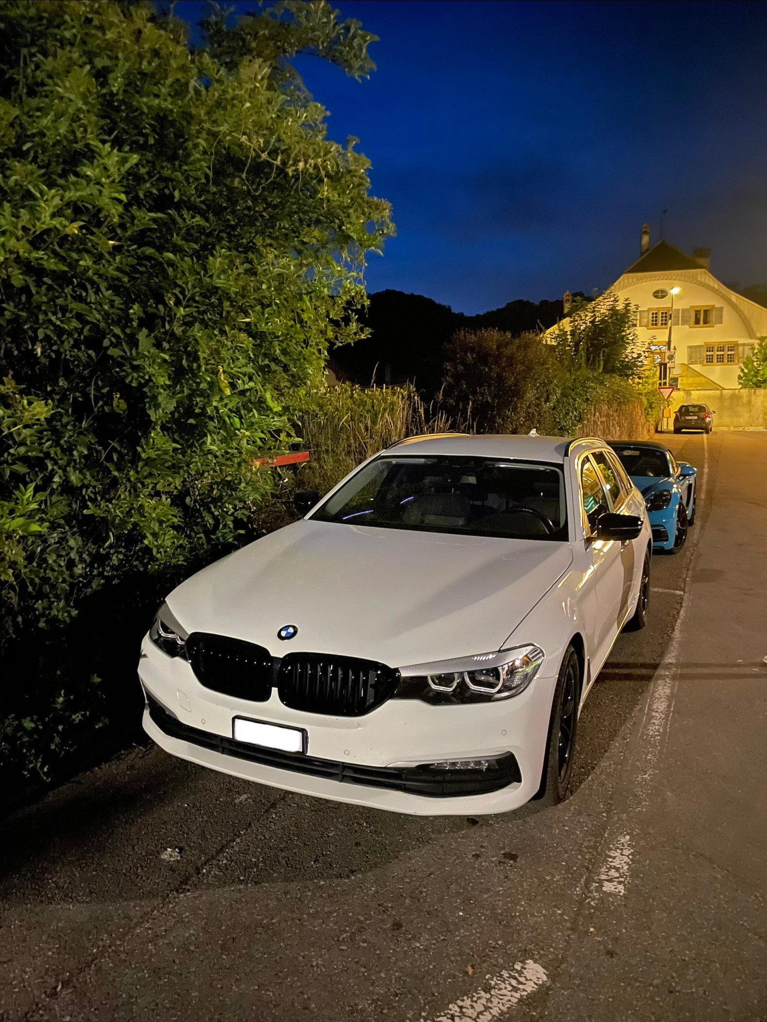 BMW 540i xDrive-image-0