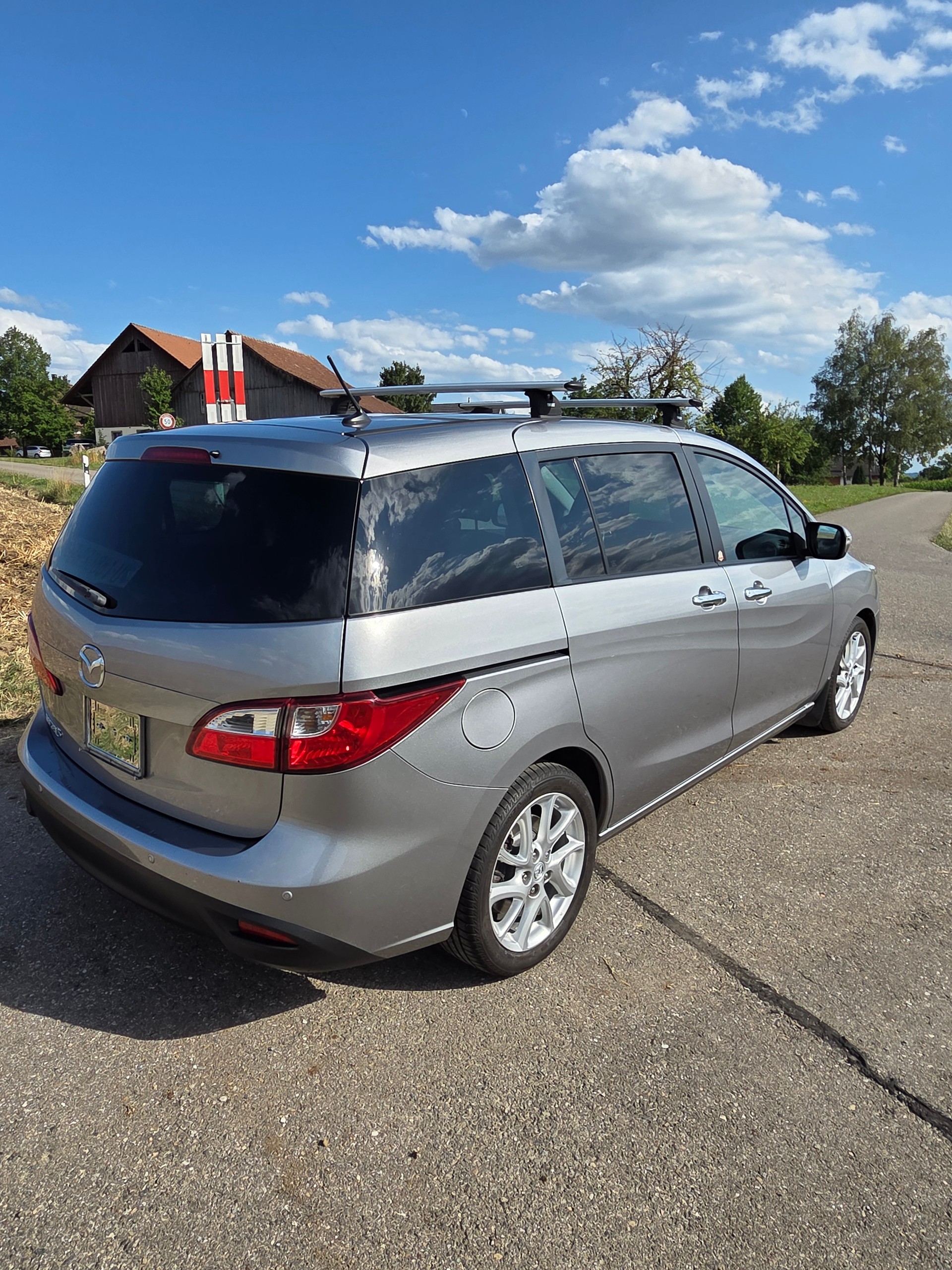 MAZDA 5 2.0 16V Voila ma Suisse Edition+ Activematic-image-3