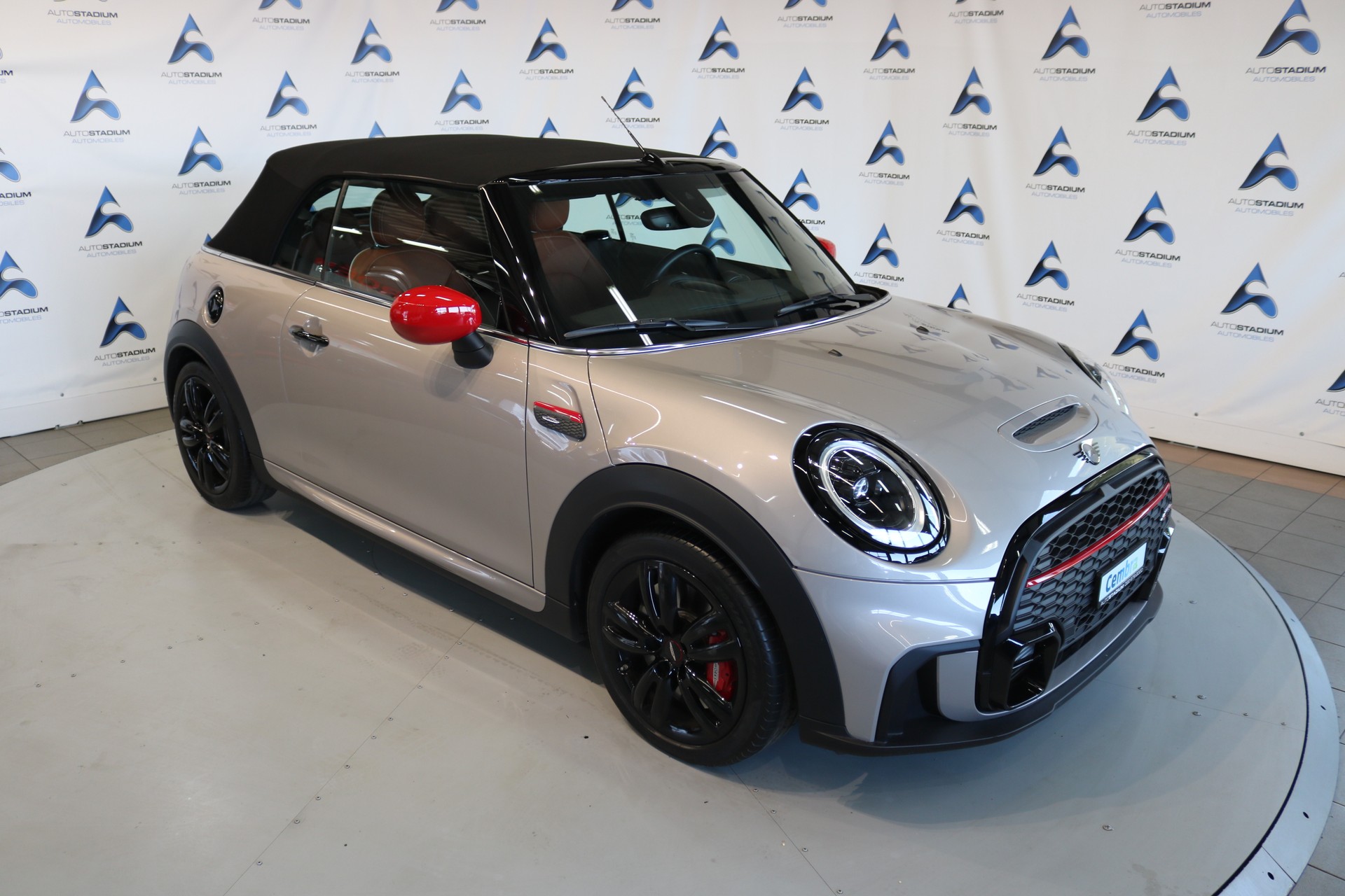 MINI Cooper John Cooper Works Cabriolet Steptronic-image-62
