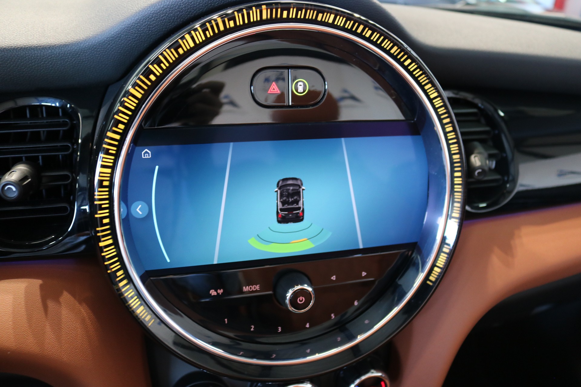 MINI Cooper John Cooper Works Cabriolet Steptronic-image-44