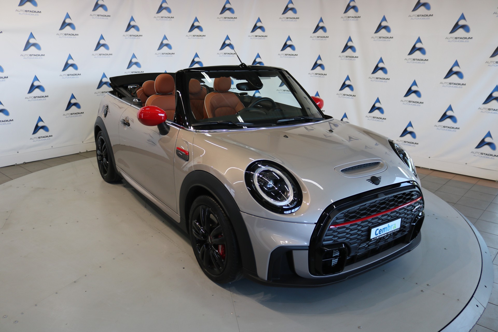 MINI Cooper John Cooper Works Cabriolet Steptronic-image-7