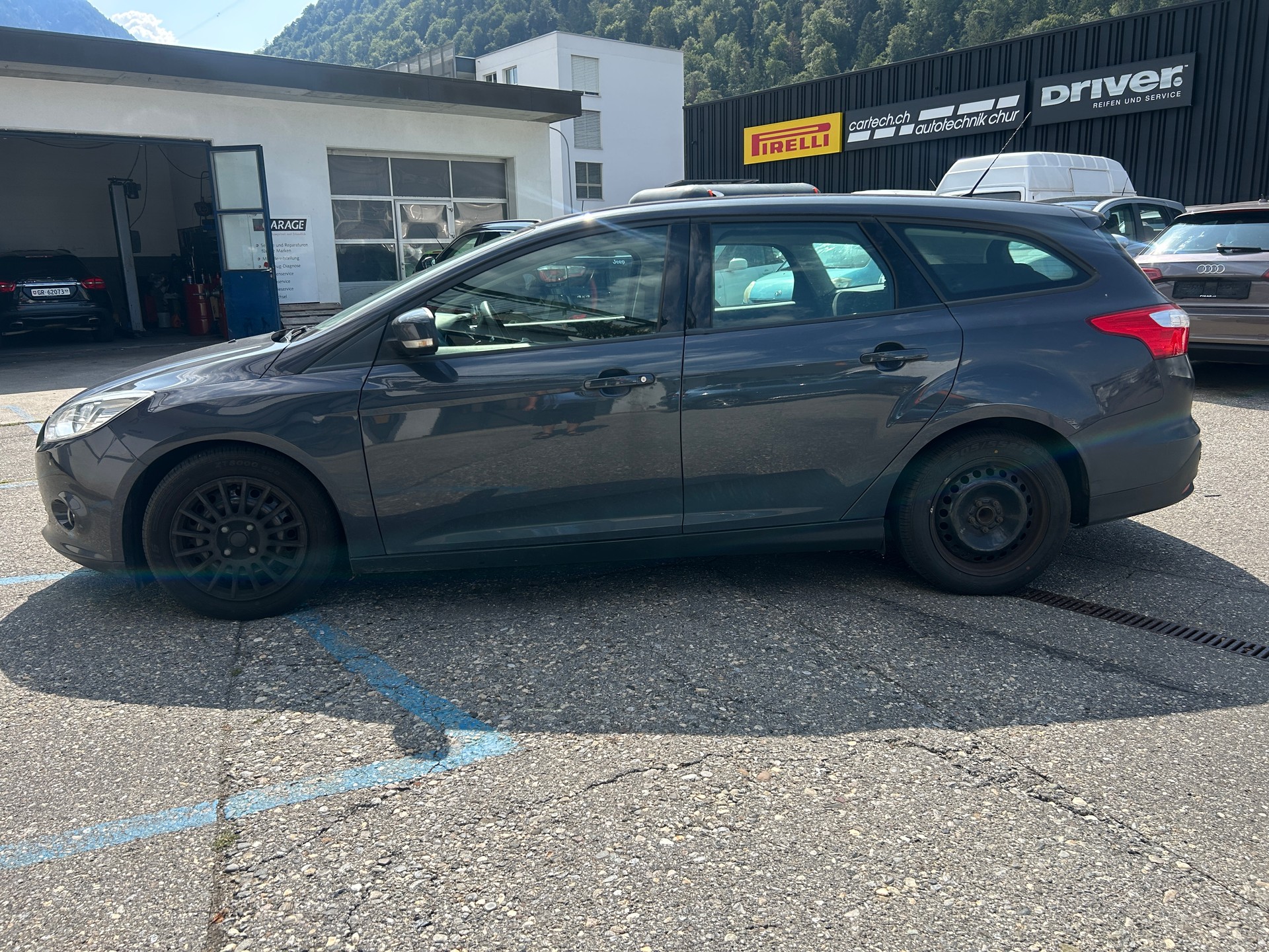 FORD Focus 1.6 TDCi ECOnetic Trend-image-2