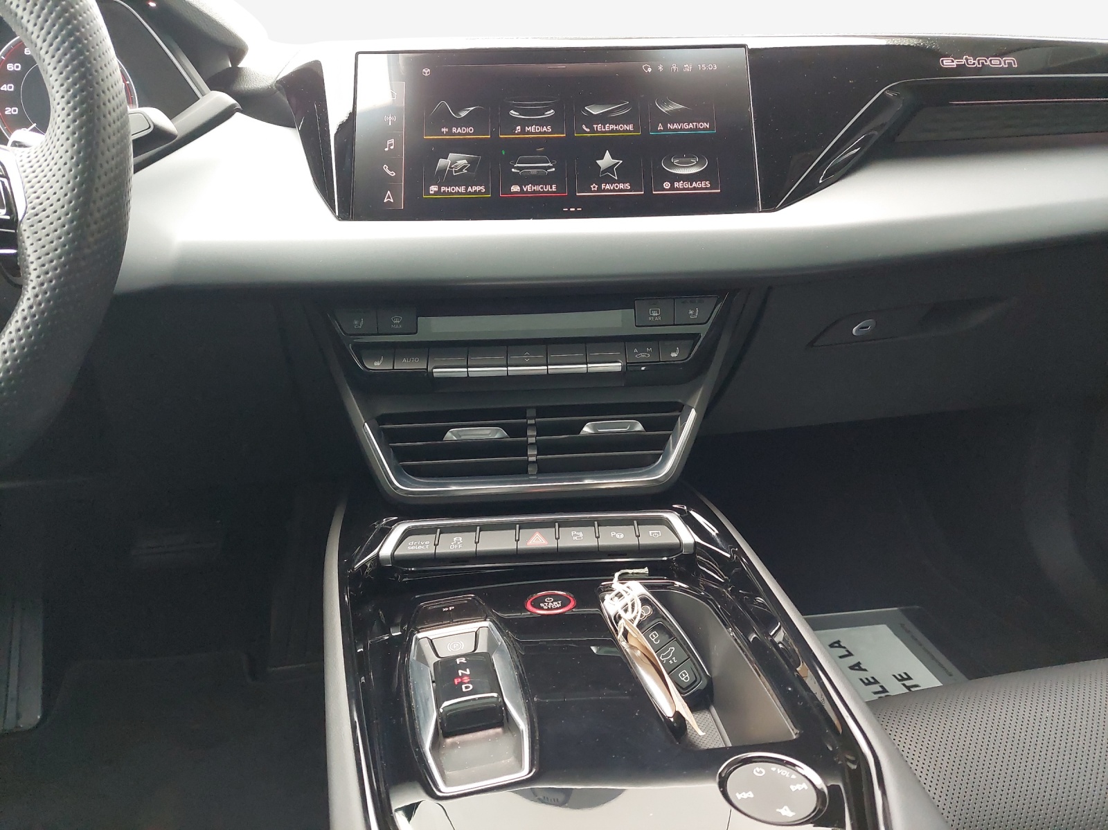 AUDI e-tron GT quattro-image-11