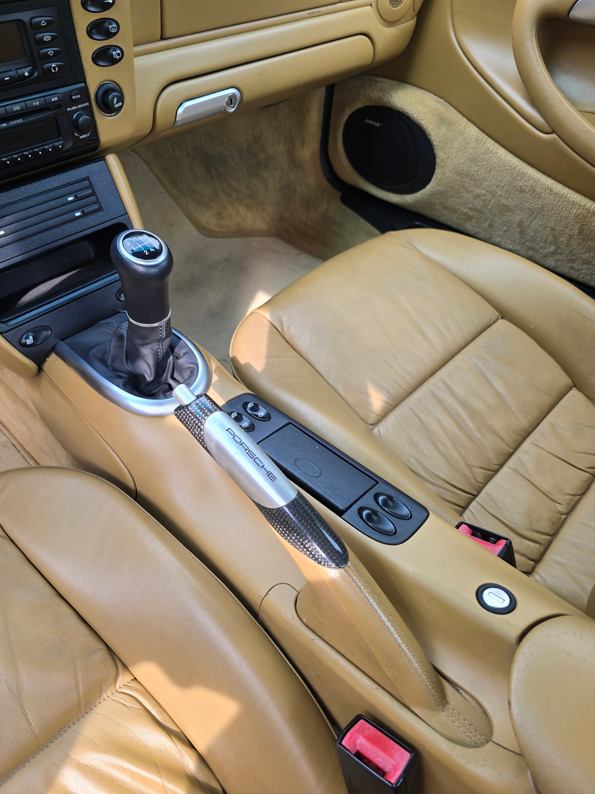 PORSCHE 911 Carrera 4 S-image-11
