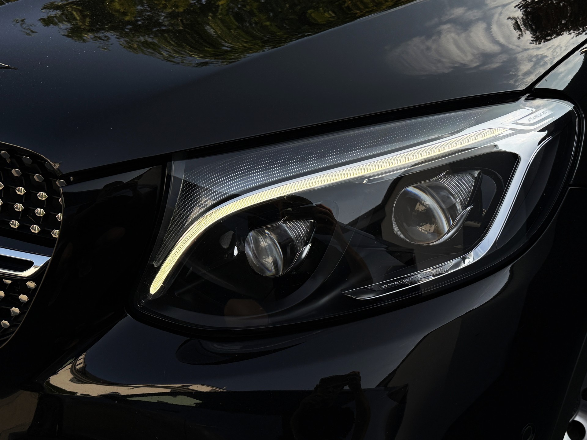 MERCEDES-BENZ Coupé 250 AMG Line 4Matic 9G-Tronic-image-3
