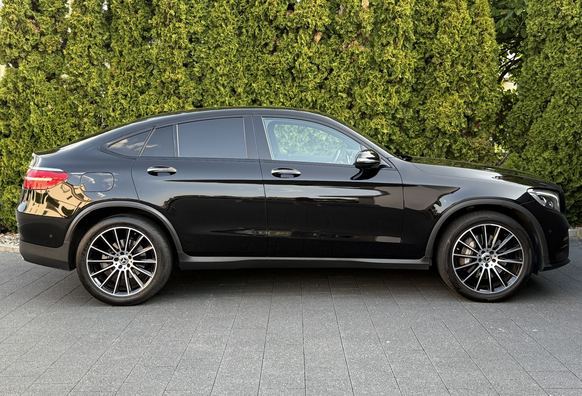 MERCEDES-BENZ Coupé 250 AMG Line 4Matic 9G-Tronic-image-10