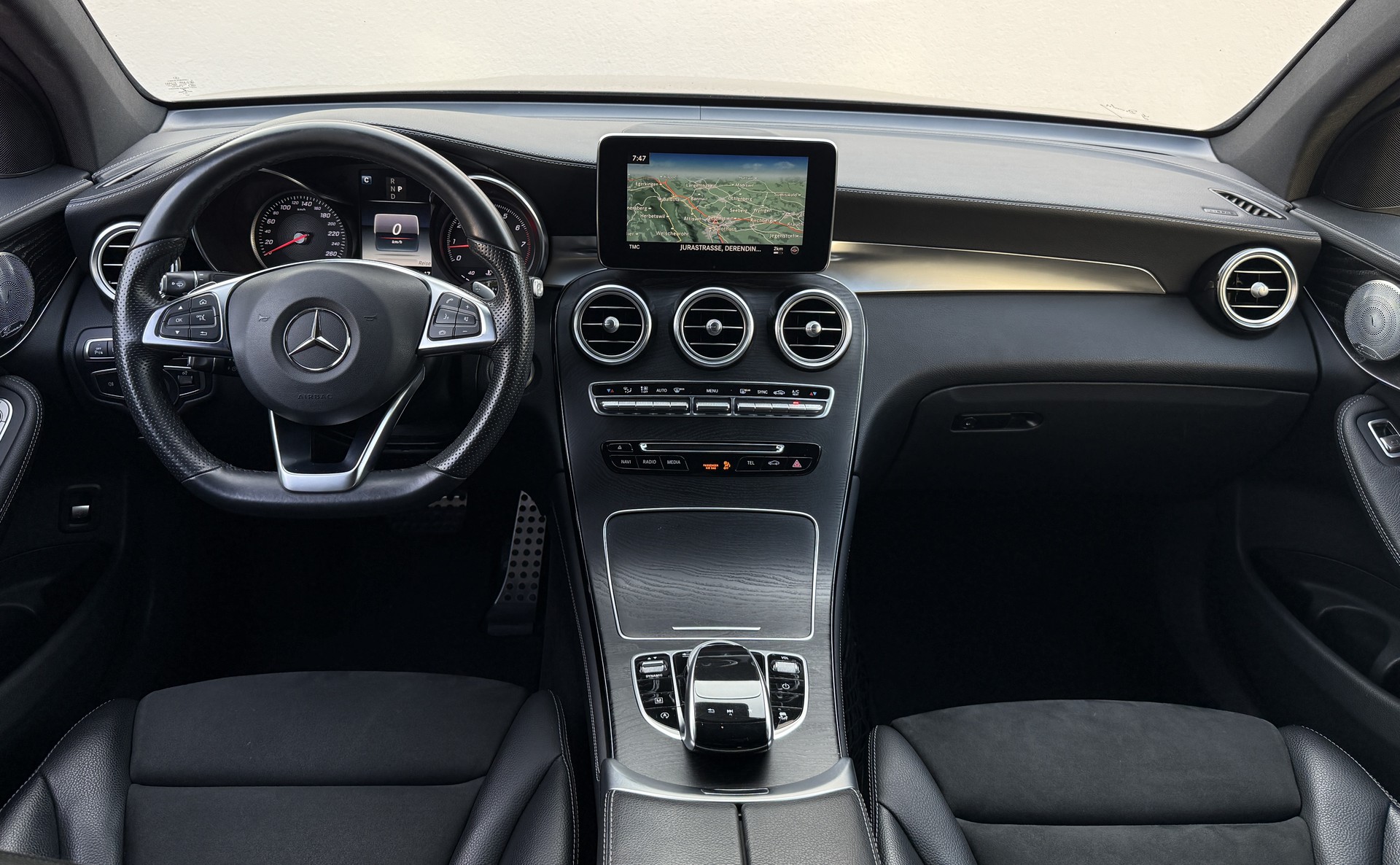 MERCEDES-BENZ Coupé 250 AMG Line 4Matic 9G-Tronic-image-23