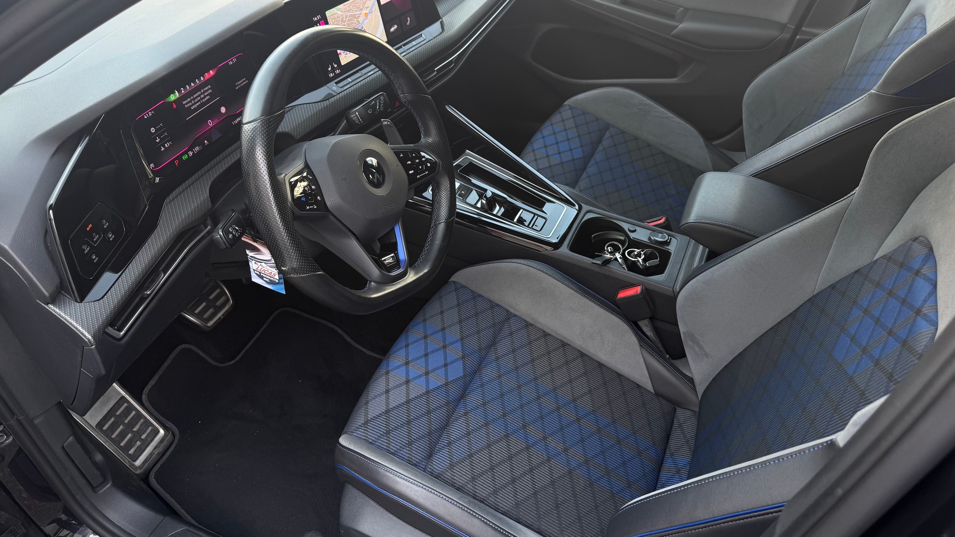 VW Golf 2.0 TSI R DSG 4Motion Akrapovic-image-11