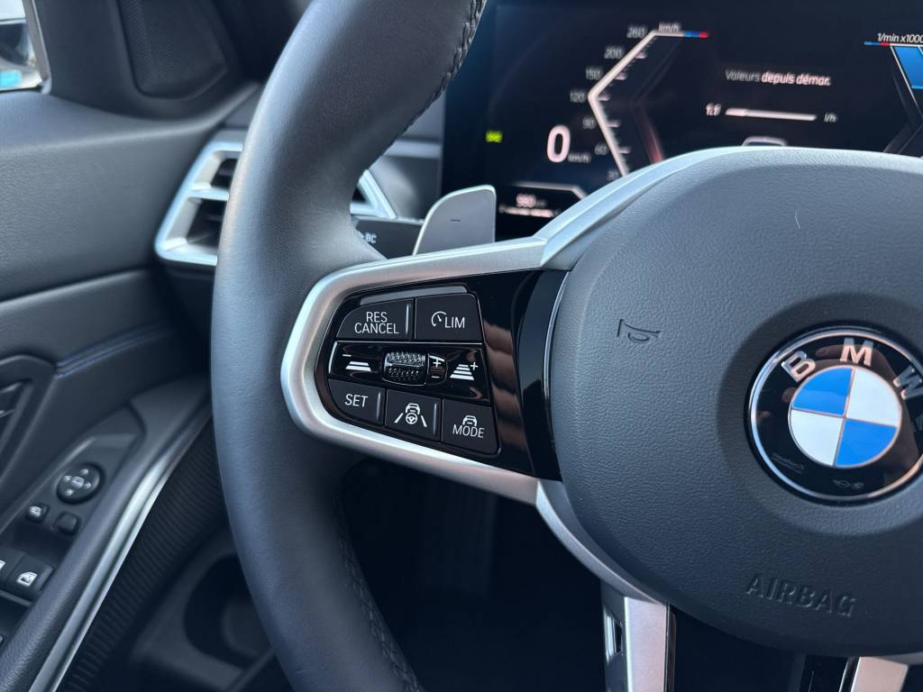BMW 320d xDrive 48V Touring Steptronic M Sport-image-15