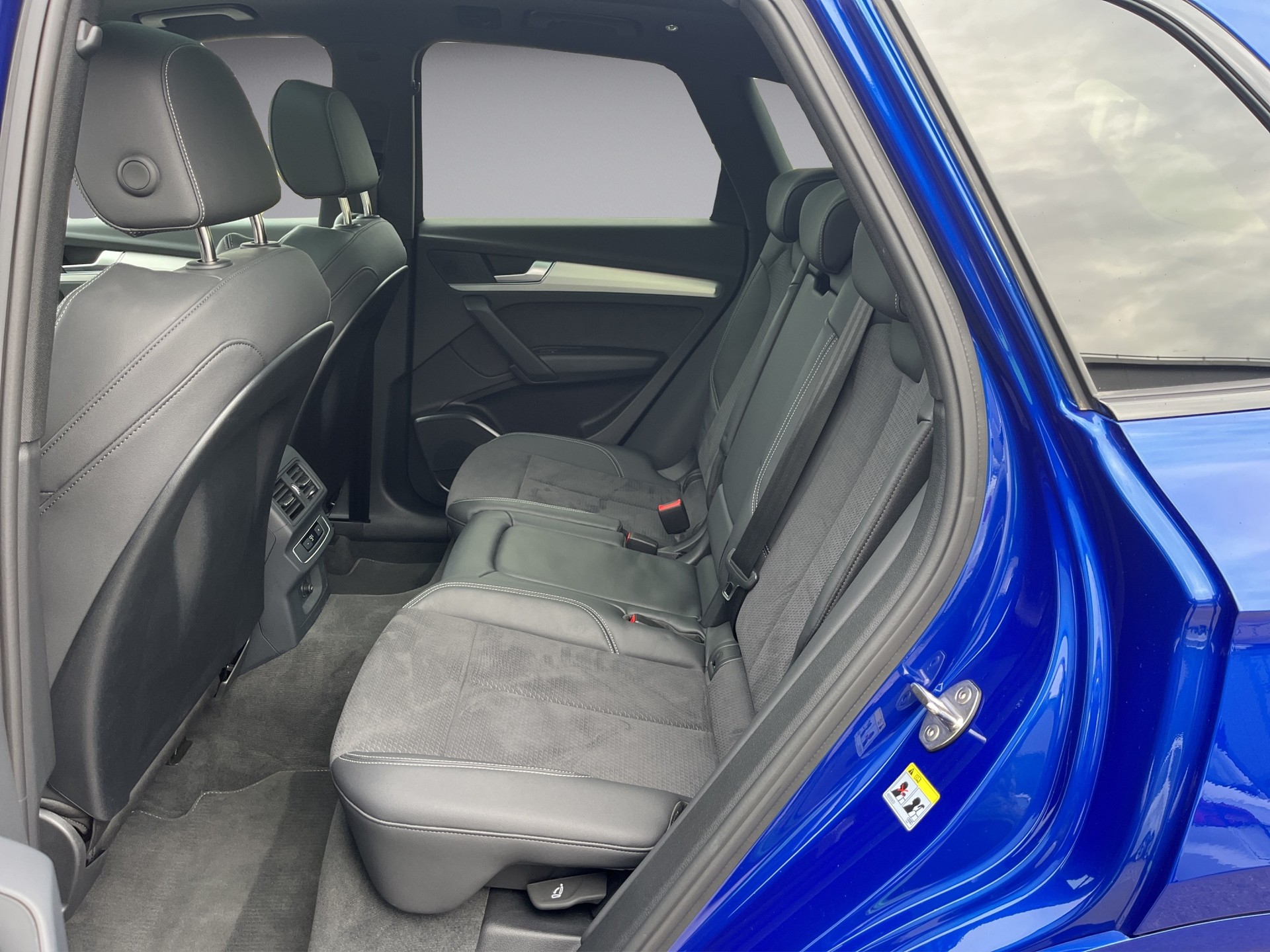 AUDI Q5 55 TFSI e PHEV S line quattro S-tronic*360°Kamera, Panodach, Standklima/Heizung, AHK, (5-Jahre Garantie)-image-10