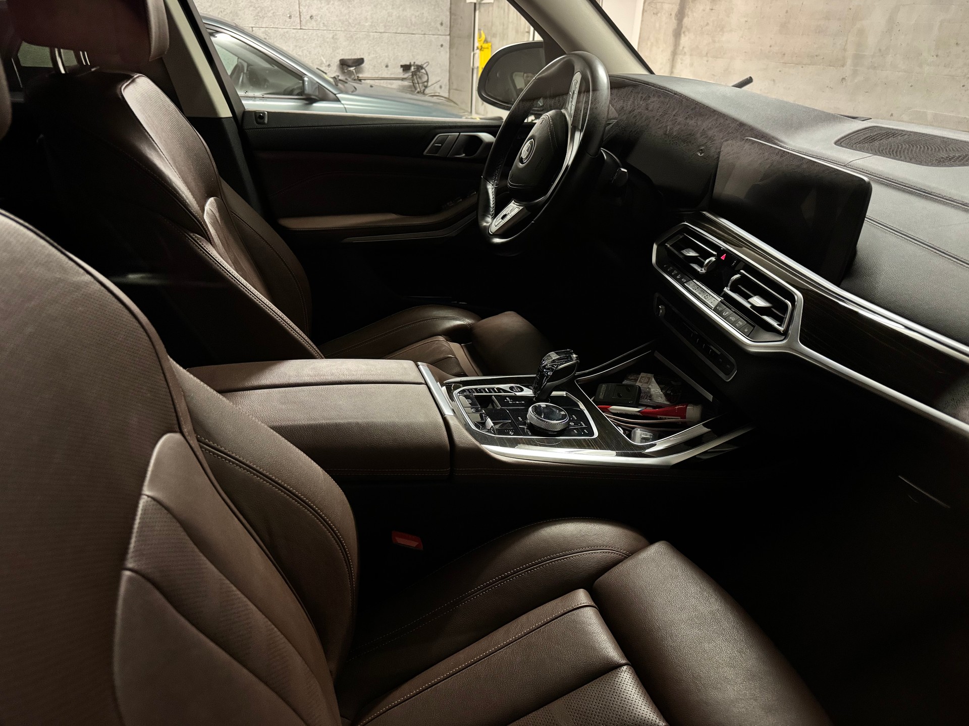 BMW 40i xDrive-image-4