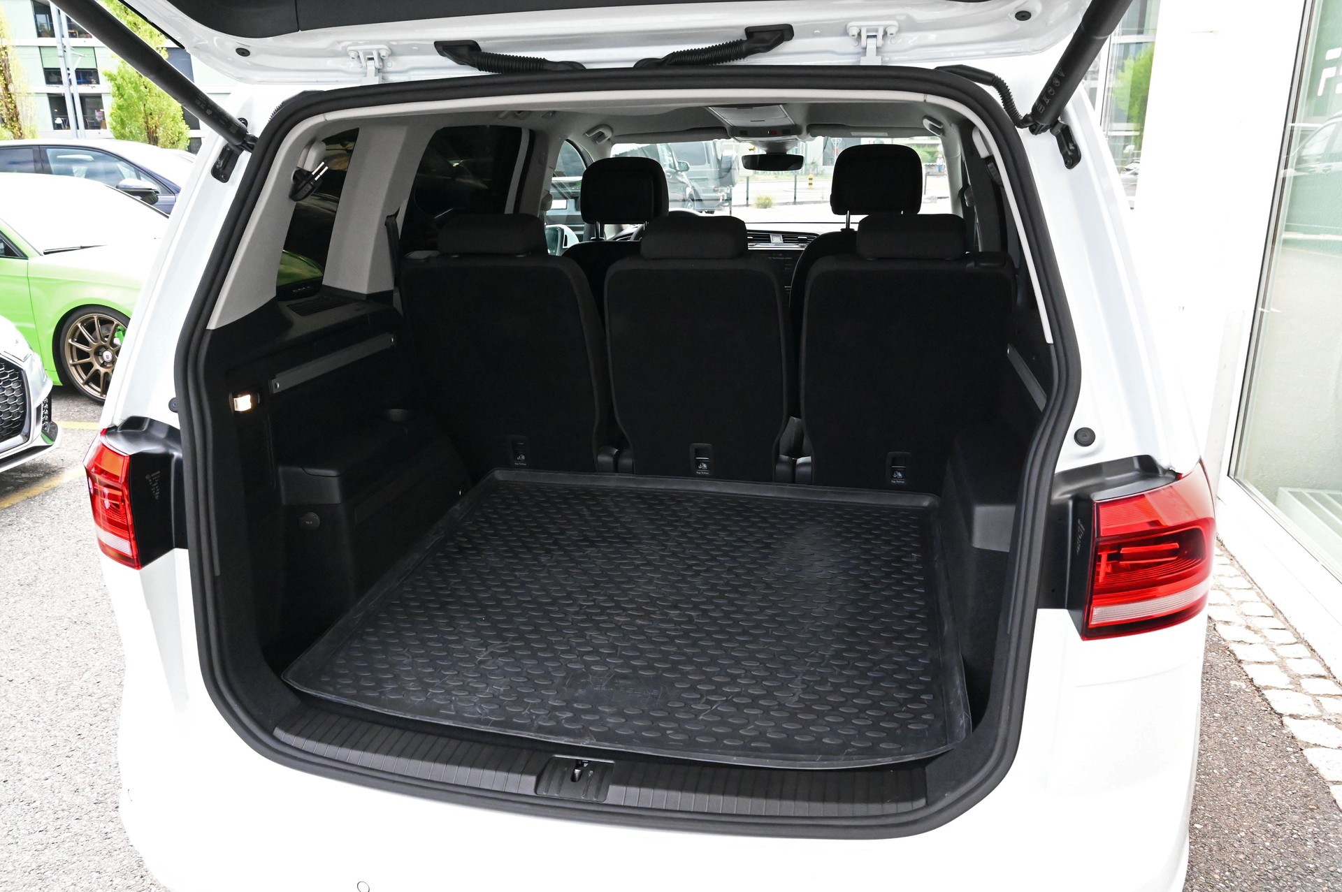 VW Touran 1.5 TSI EVO Comfortline DSG **Werksgarantie bis 2029**-image-7