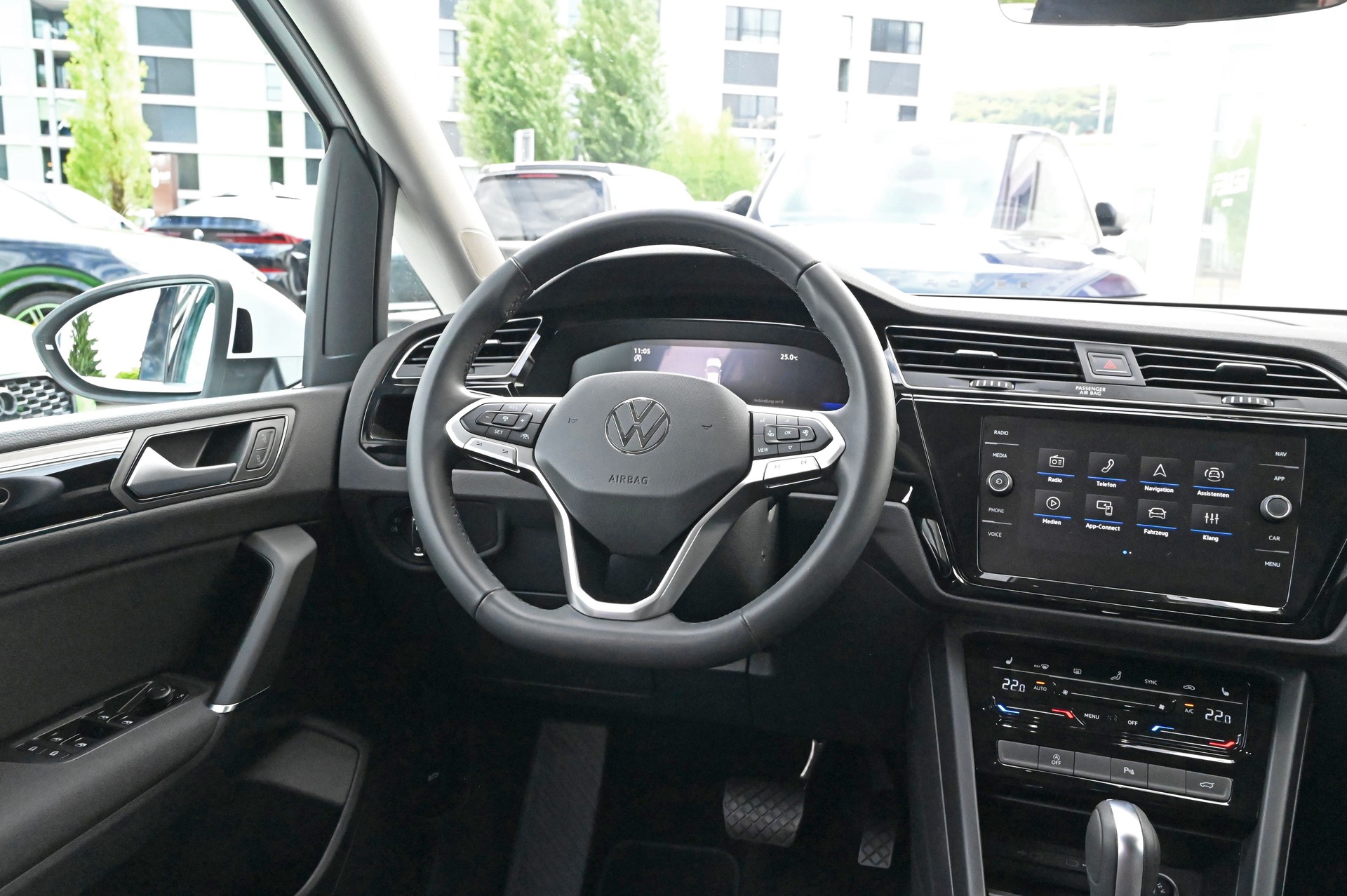 VW Touran 1.5 TSI EVO Comfortline DSG **Werksgarantie bis 2029**-image-26