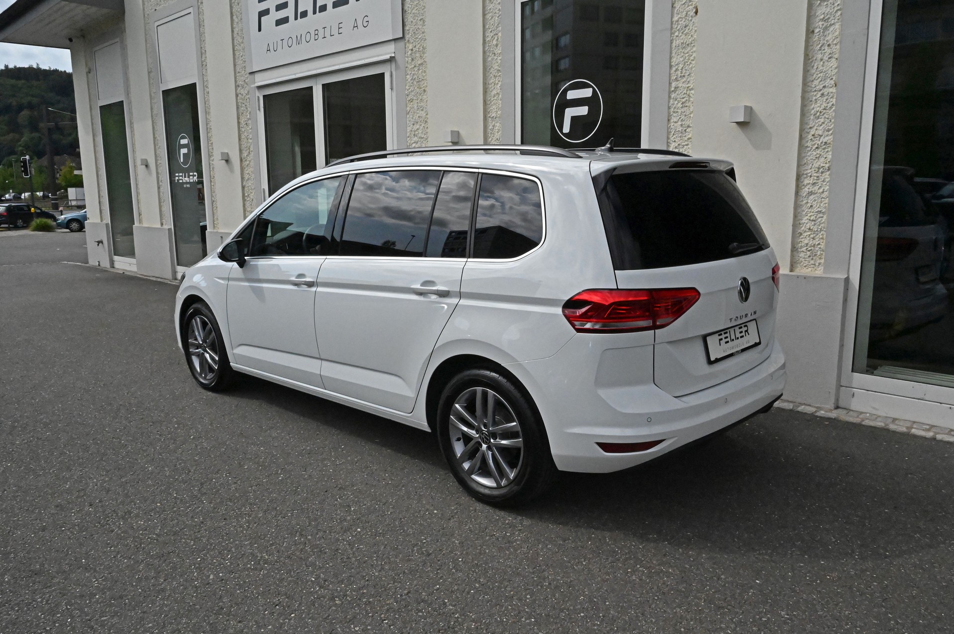 VW Touran 1.5 TSI EVO Comfortline DSG **Werksgarantie bis 2029**-image-5