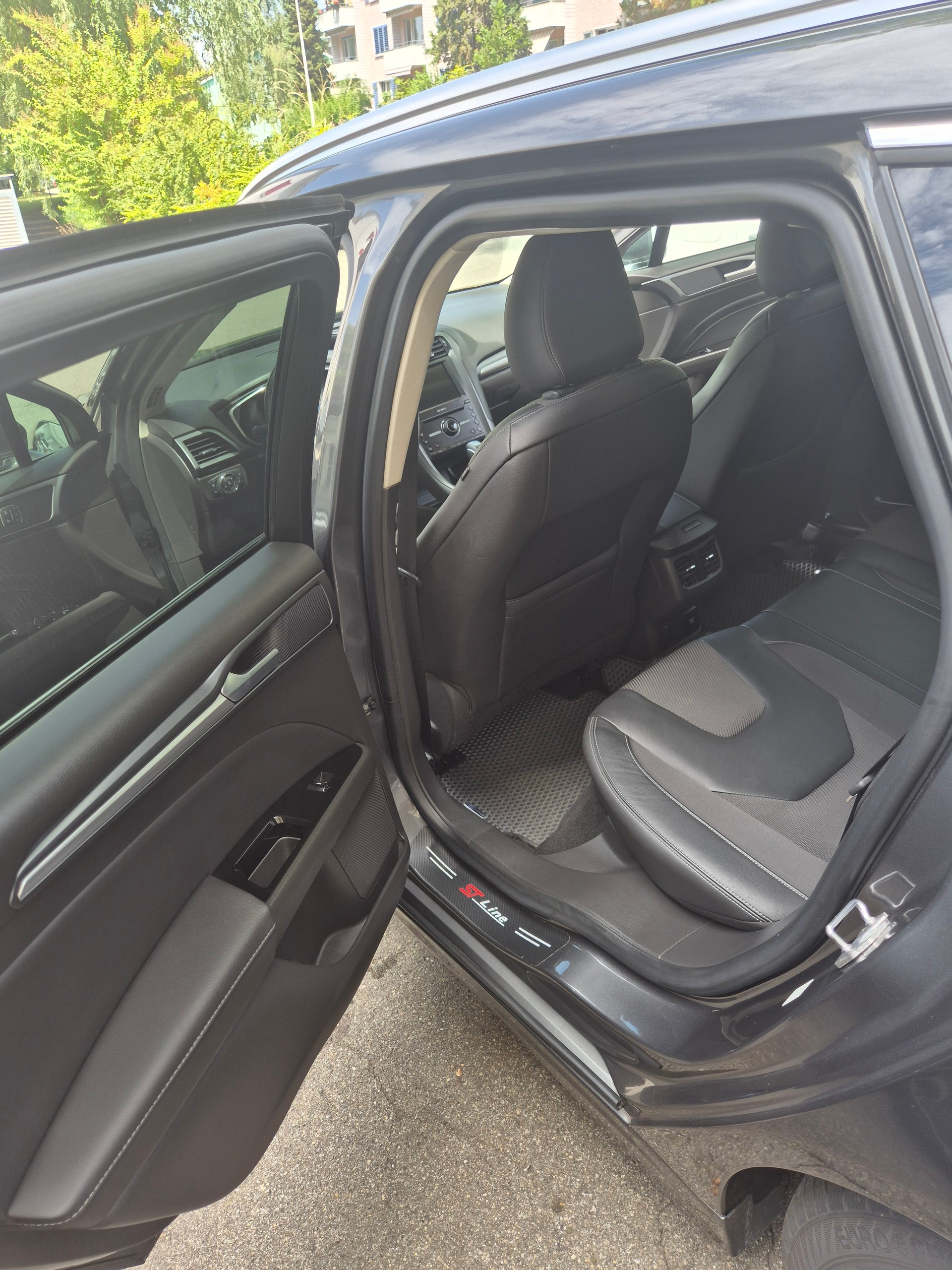FORD MONDEO-image-4