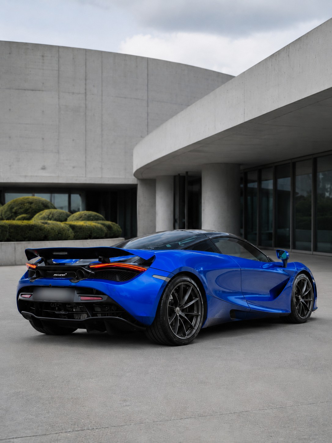 McLAREN 720S-image-5
