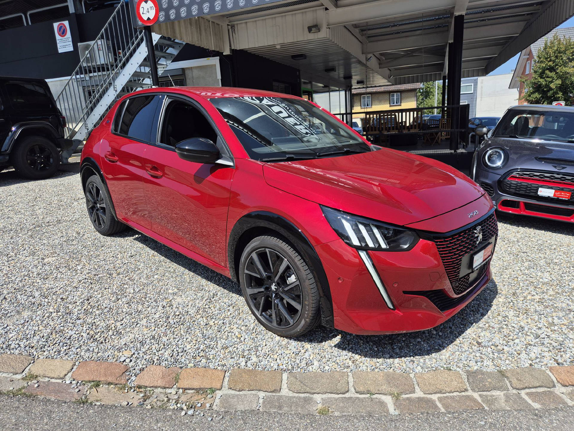 PEUGEOT 208 e-GT 50 kWh-image-1