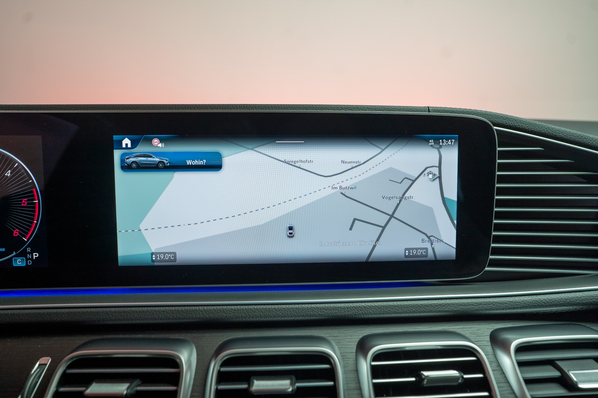 MERCEDES-BENZ GLE 450 d AMG Line 4matic Coupé / Panorama-Glasdach / Sitzlüftung / 360°Kamera-image-24