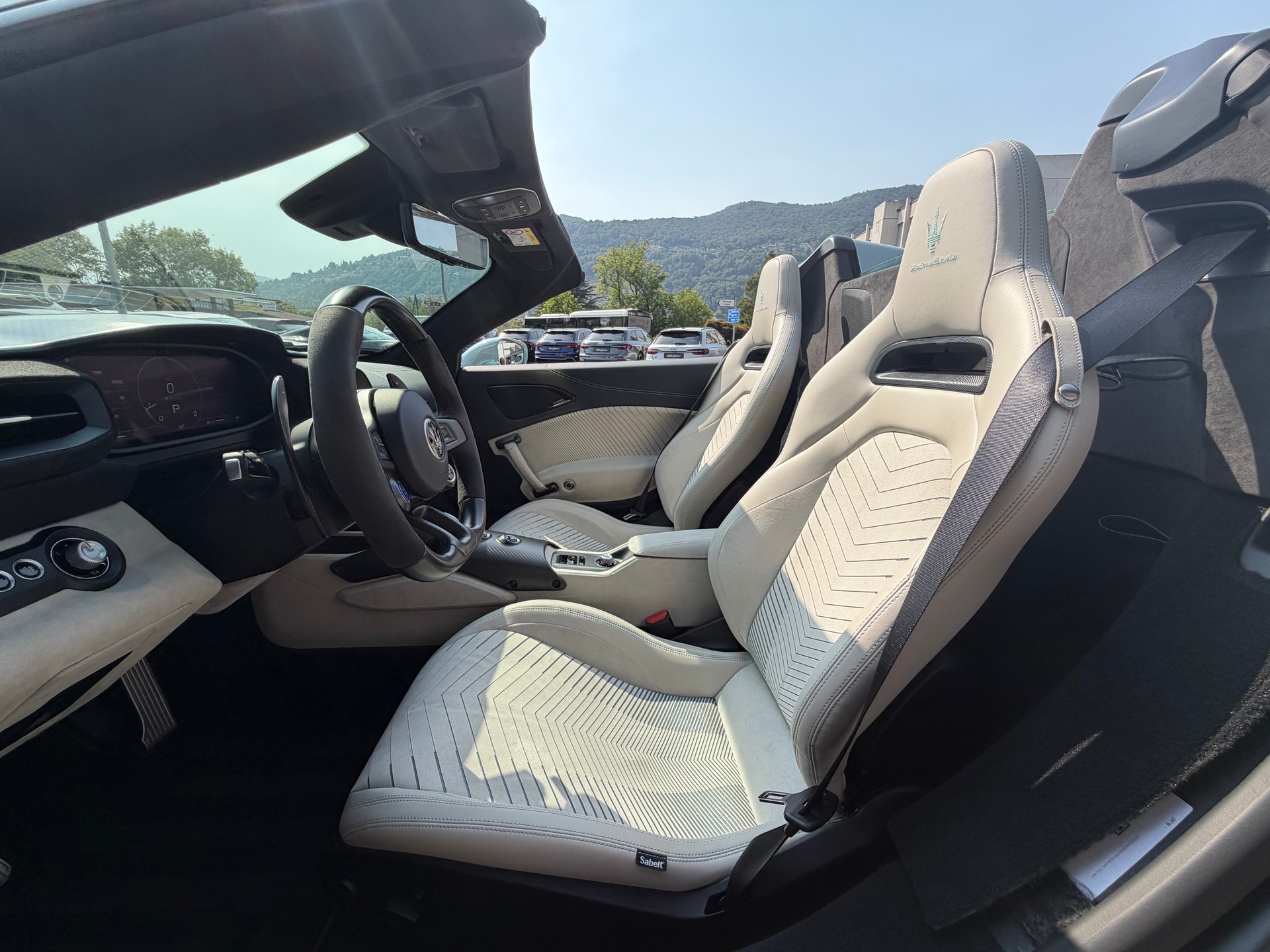 MASERATI MC 20 Cielo-image-8