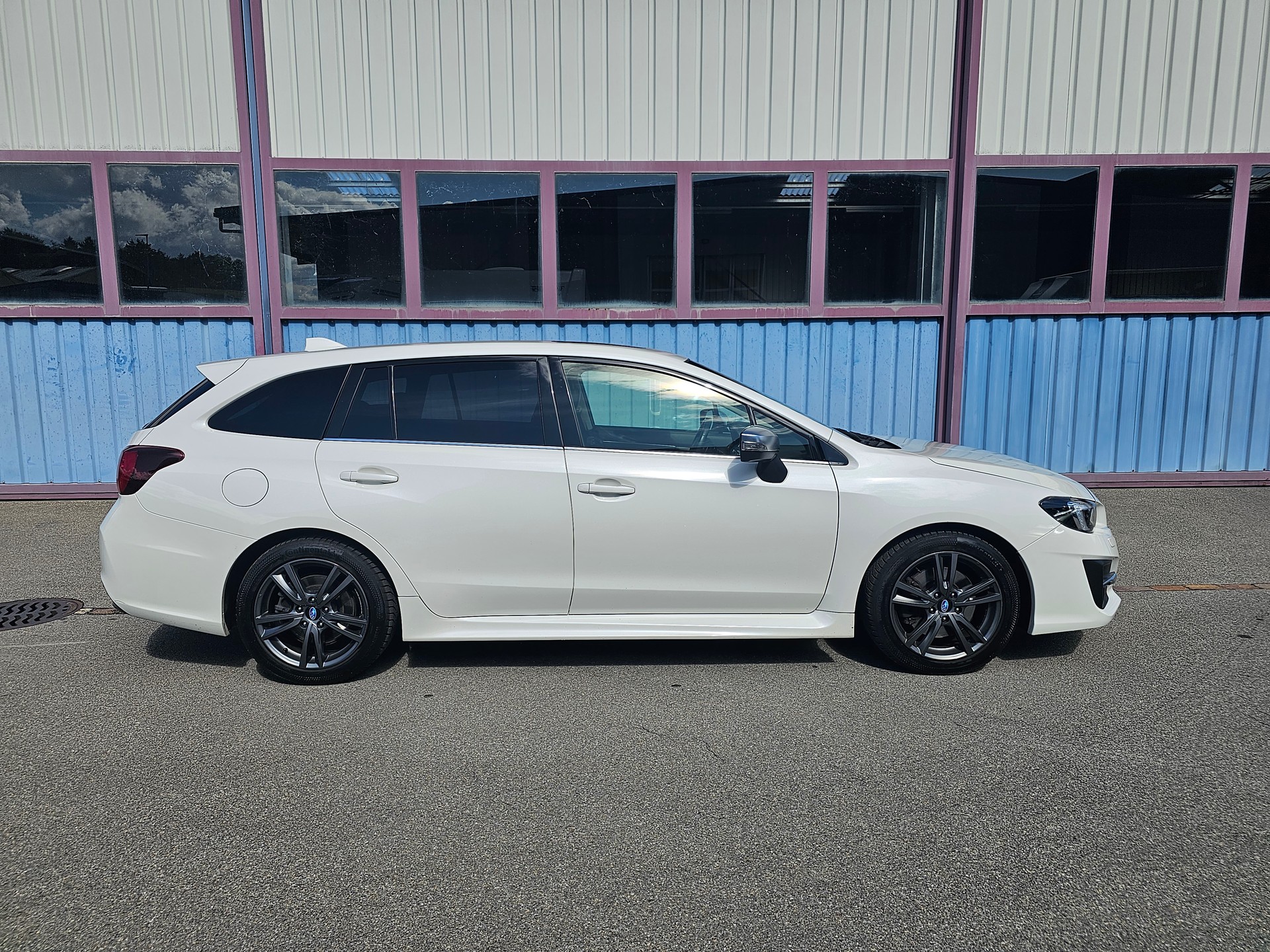 SUBARU Levorg 2.0i Swiss Plus AWD Lineartronic-image-3