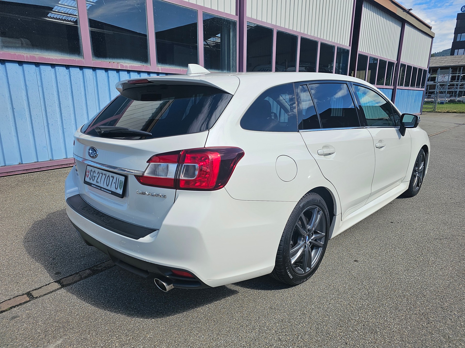SUBARU Levorg 2.0i Swiss Plus AWD Lineartronic-image-4