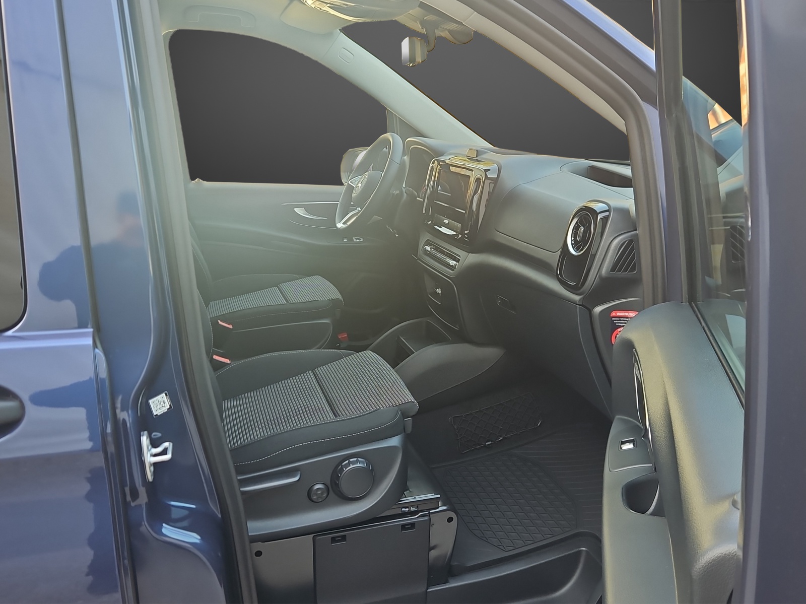 MERCEDES-BENZ Vito 116 CDI Lang Tourer 9G-Tronic 4M Select-image-9