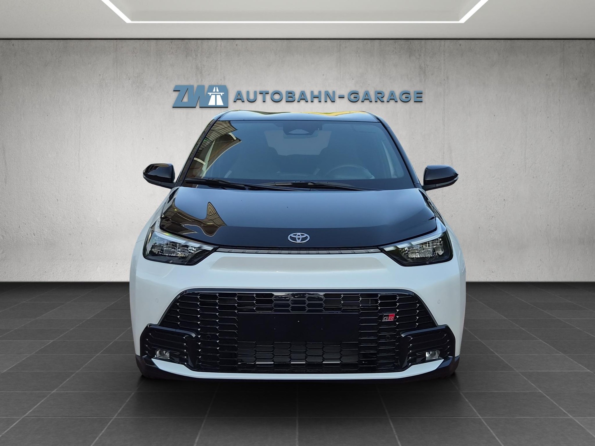 TOYOTA Aygo X 1.5 VVT-i HSD GR Sport-image-7