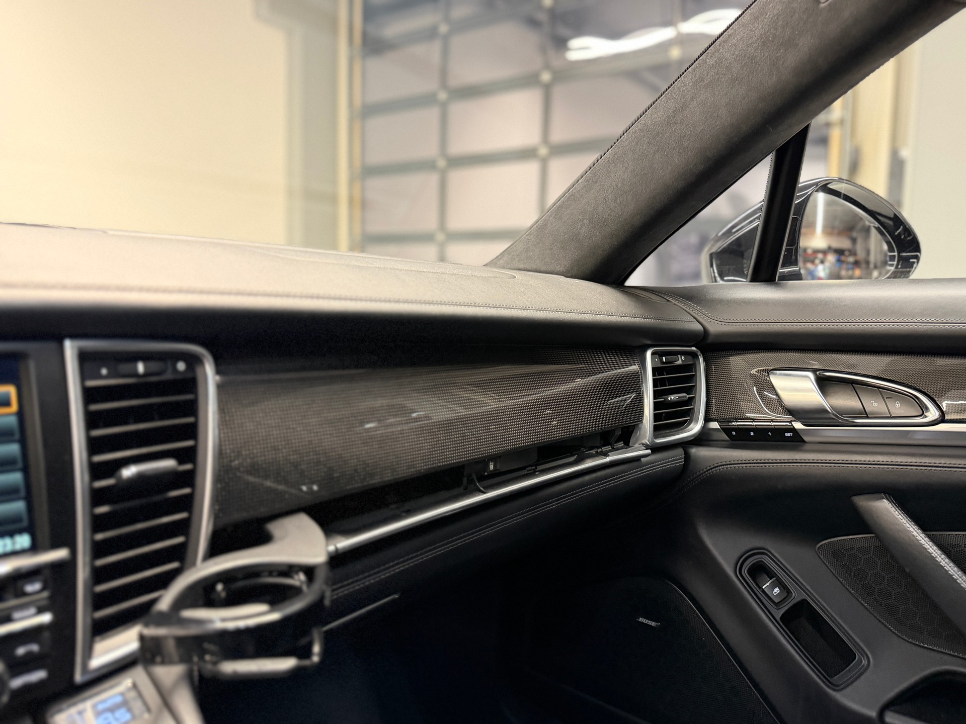 PORSCHE Panamera 4.8 V8 Turbo S PDK *570 PS*Bose Surround Soundsystem*Luftfederung*Carbon-fiber trim*-image-16