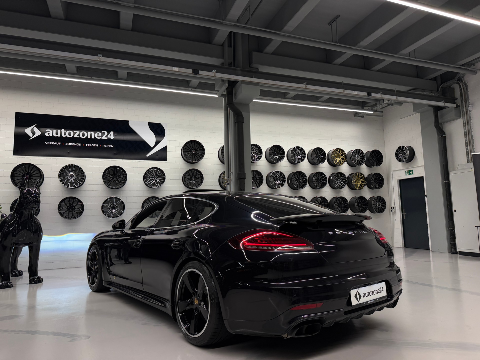 PORSCHE Panamera 4.8 V8 Turbo S PDK *570 PS*Bose Surround Soundsystem*Luftfederung*Carbon-fiber trim*-image-9